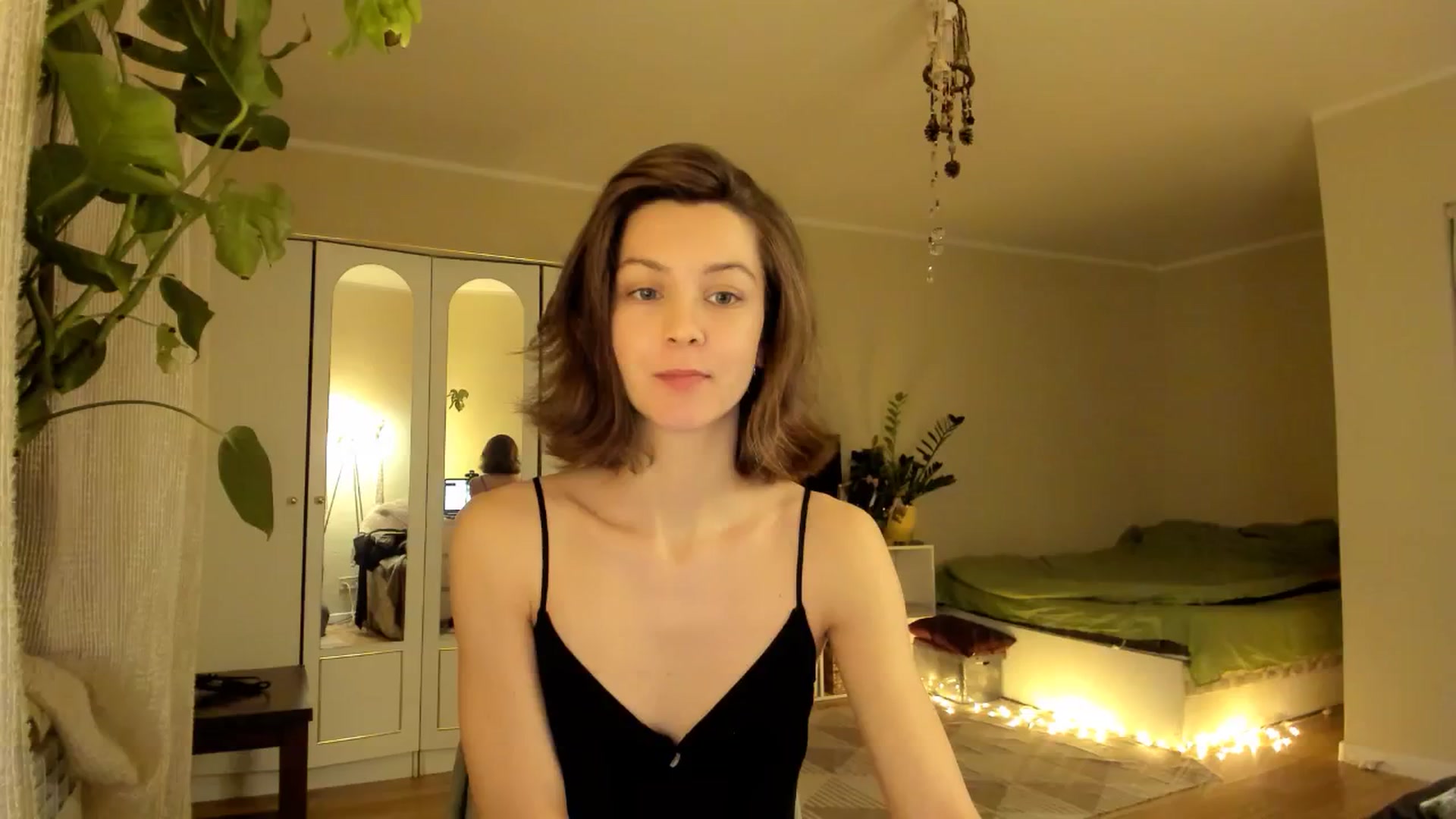 Gallery image thumbnail from Gentlecontent's myfreecams stream on, 12/24/2024, 18:34 image 11 of 20
