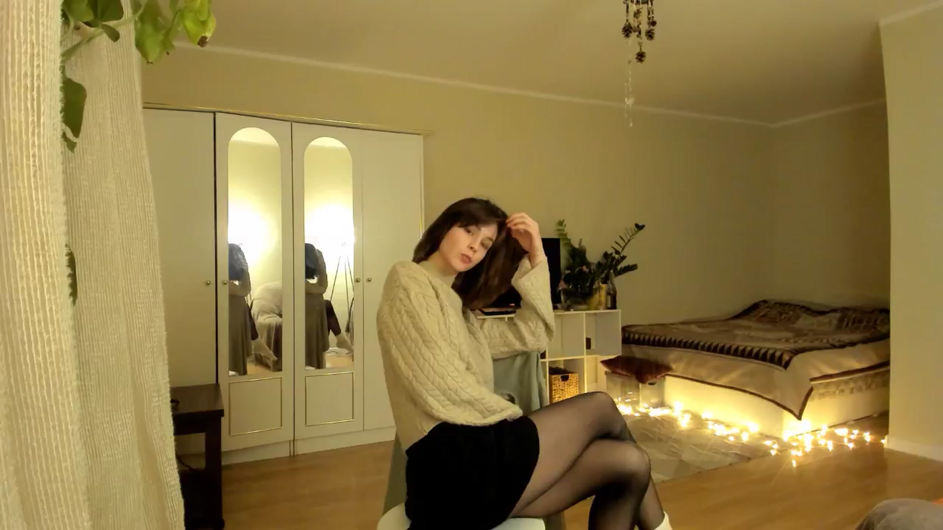 Gallery image thumbnail from Gentlecontent's myfreecams stream on, 12/31/2024, 20:53 image 19 of 20