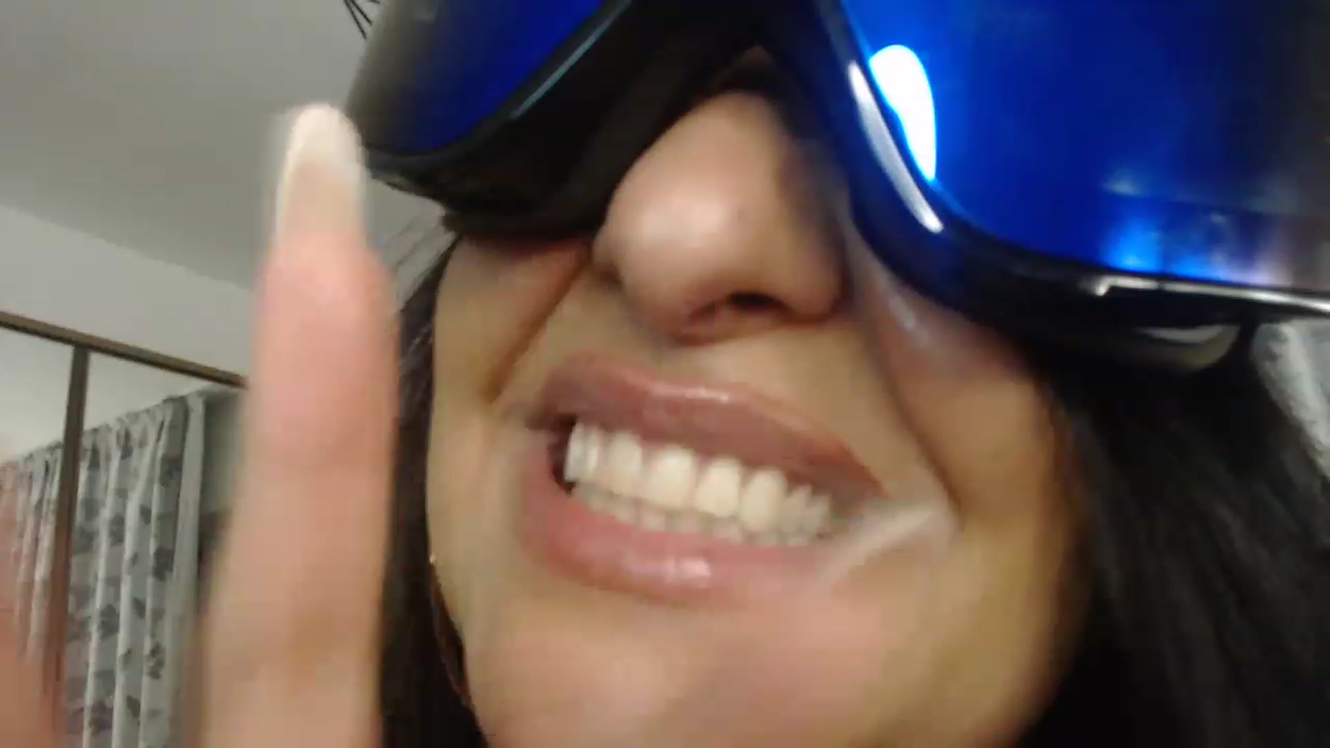 Gallery image thumbnail from GeoBigBoobsX's myfreecams stream on, 11/23/2022, 16:13 image 18 of 20