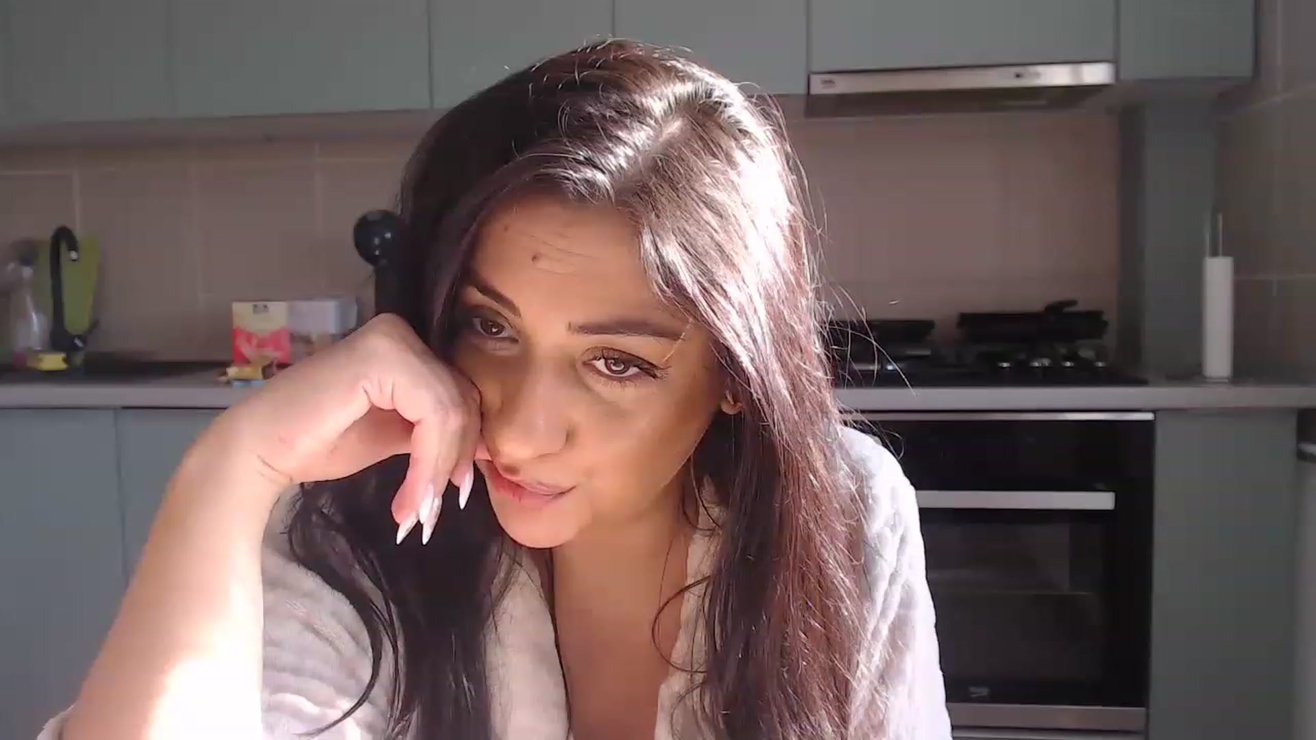 Gallery image thumbnail from GeoBigBoobsX's myfreecams stream on, 11/26/2022, 12:11 image 13 of 20