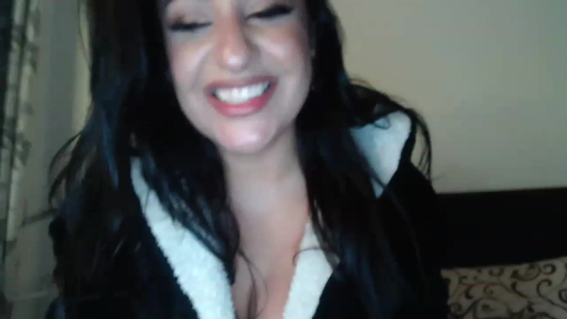 Gallery image thumbnail from GeoBigBoobsX's myfreecams stream on, 11/29/2022, 15:04 image 5 of 20