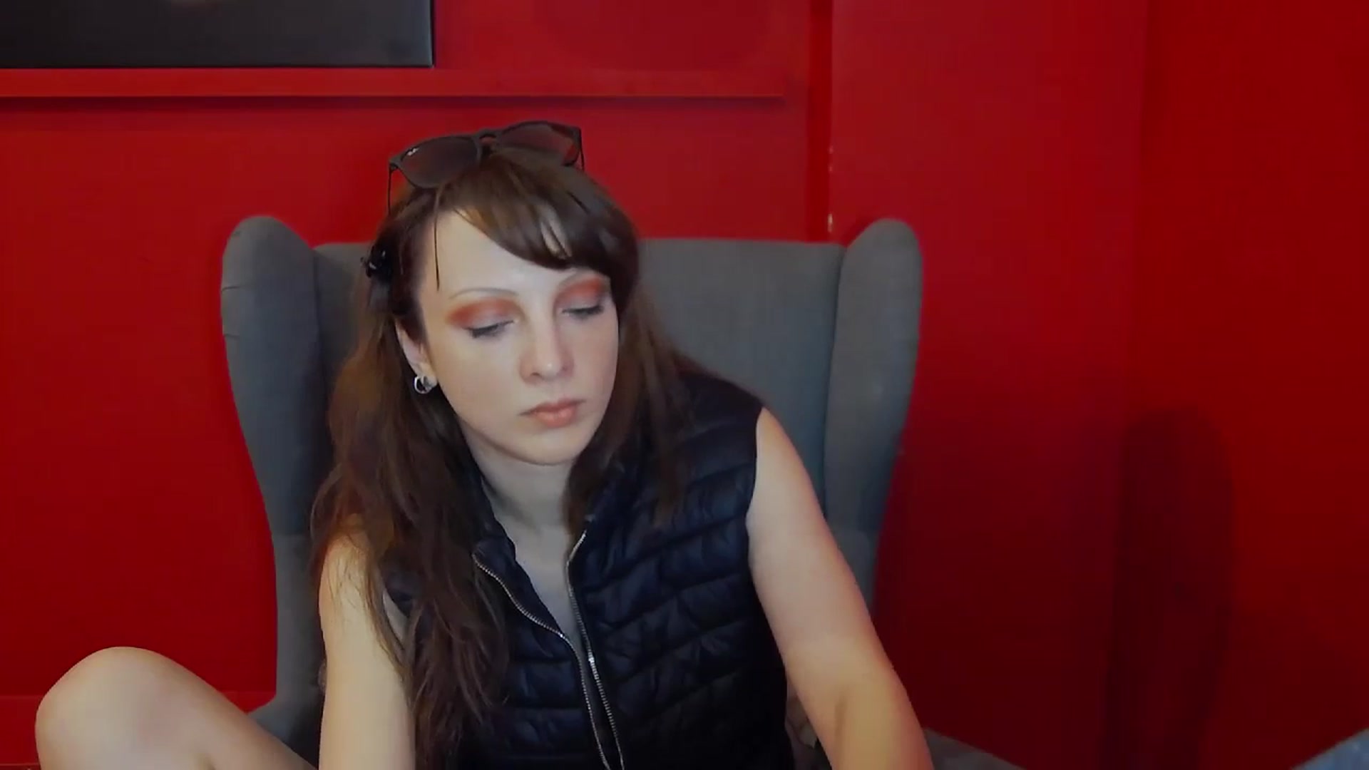 Gallery image thumbnail from Georgia_Ly's myfreecams stream on, 05/24/2024, 18:16 image 18 of 20
