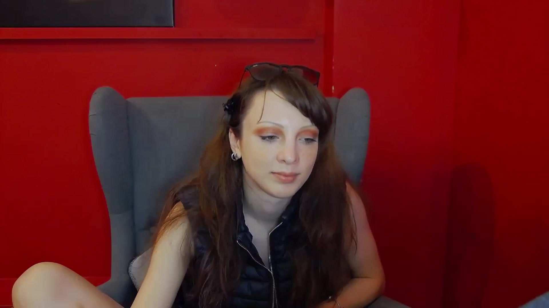 Gallery image thumbnail from Georgia_Ly's myfreecams stream on, 05/24/2024, 19:00 image 11 of 20