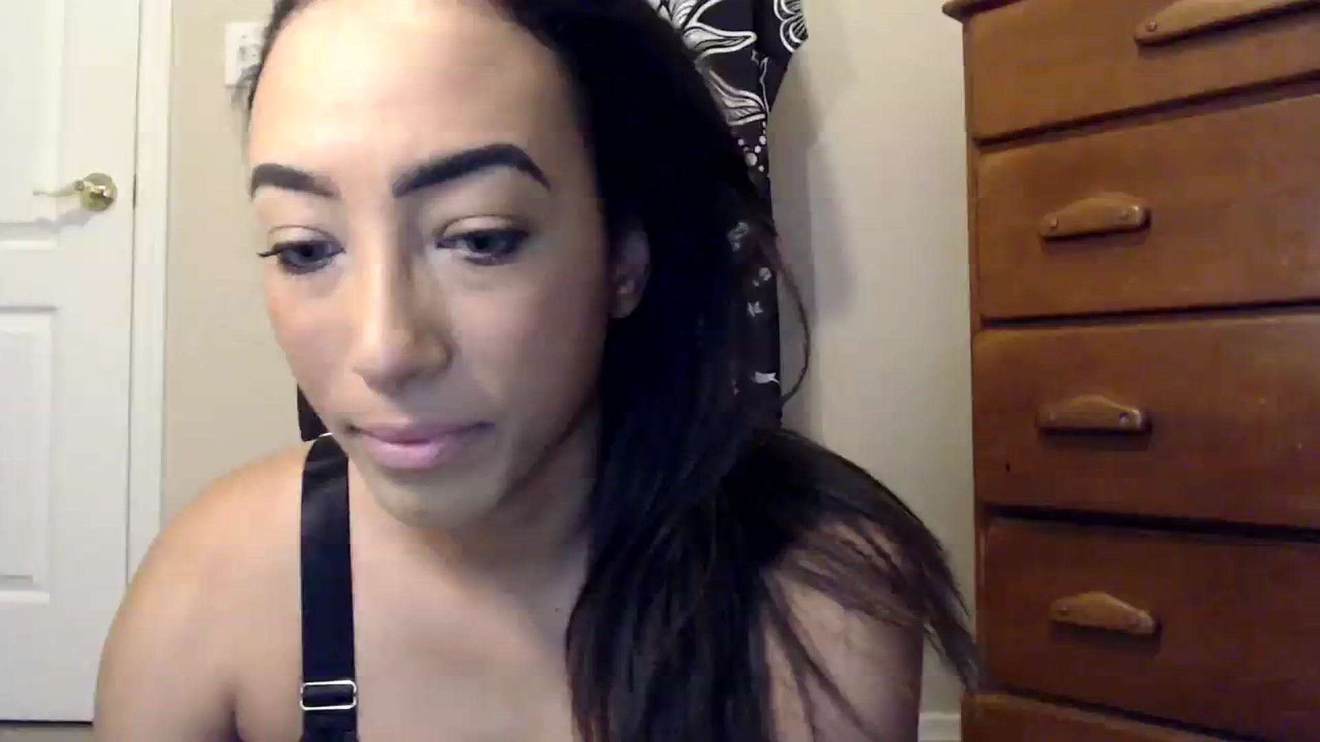 Gallery image thumbnail from GeorgieFox's myfreecams stream on, 08/06/2023, 22:20 image 10 of 20