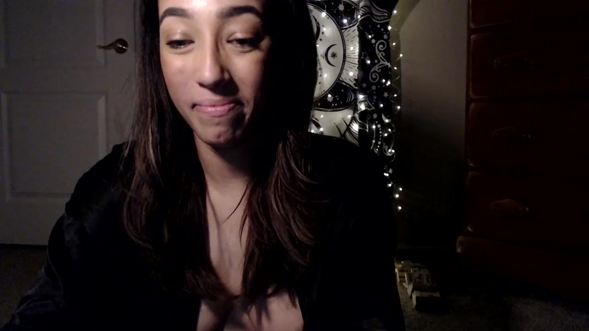 Gallery image thumbnail from GeorgieFox's myfreecams stream on, 08/29/2023, 05:56 image 20 of 20
