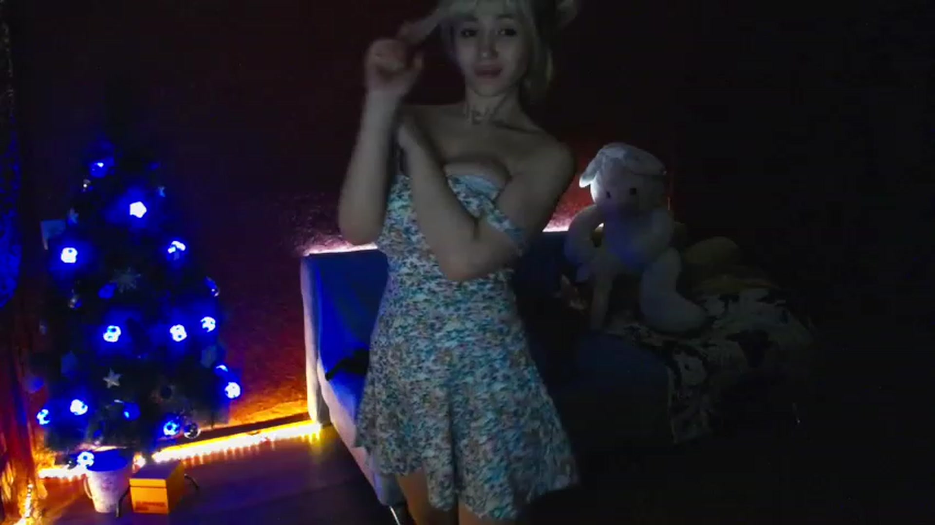 Gallery image thumbnail from GetRightMe's myfreecams stream on, 12/08/2022, 18:15 image 14 of 20