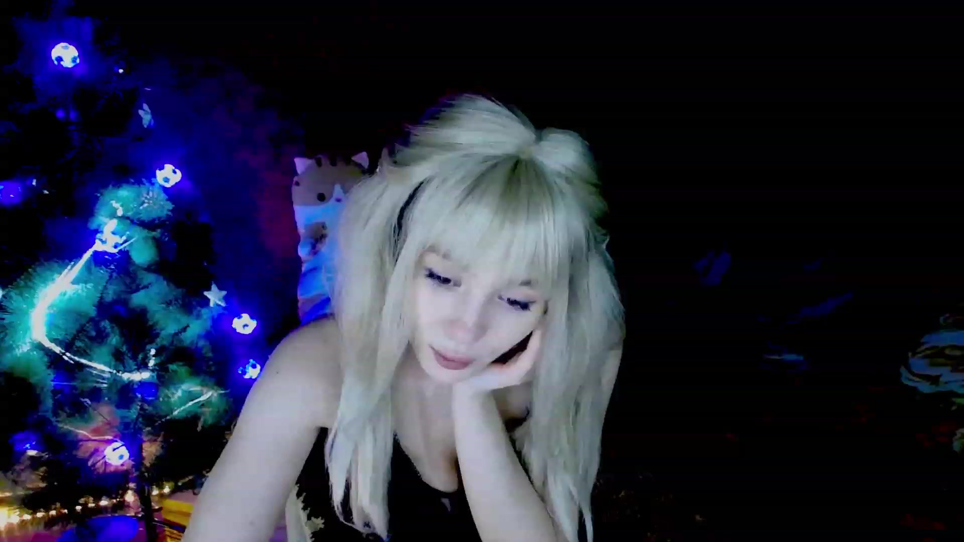 Gallery image thumbnail from GetRightMe's myfreecams stream on, 12/15/2022, 21:00 image 5 of 20