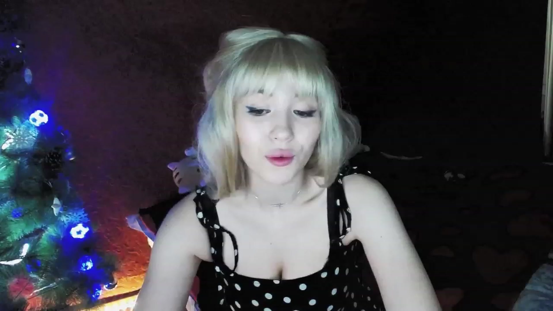 Gallery image thumbnail from GetRightMe's myfreecams stream on, 12/20/2022, 19:22 image 16 of 20