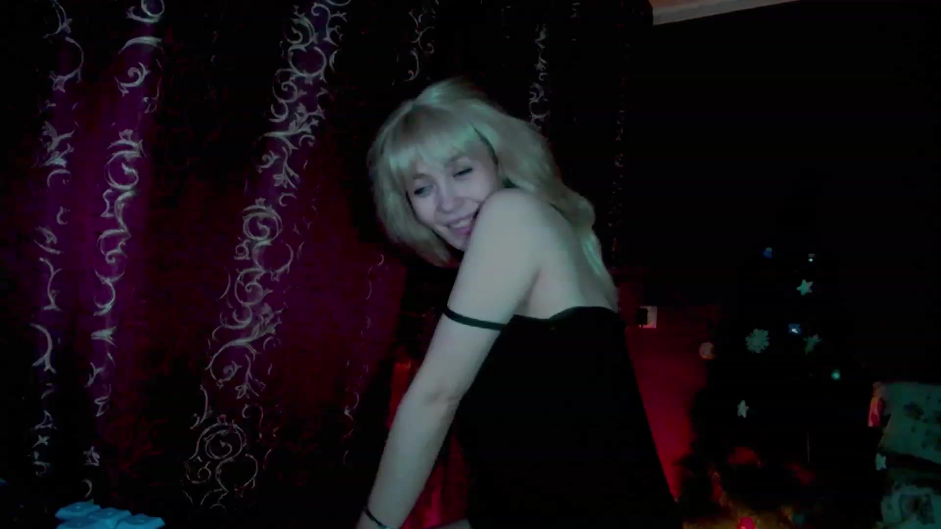 Gallery image thumbnail from GetRightMe's myfreecams stream on, 12/29/2022, 14:17 image 6 of 20