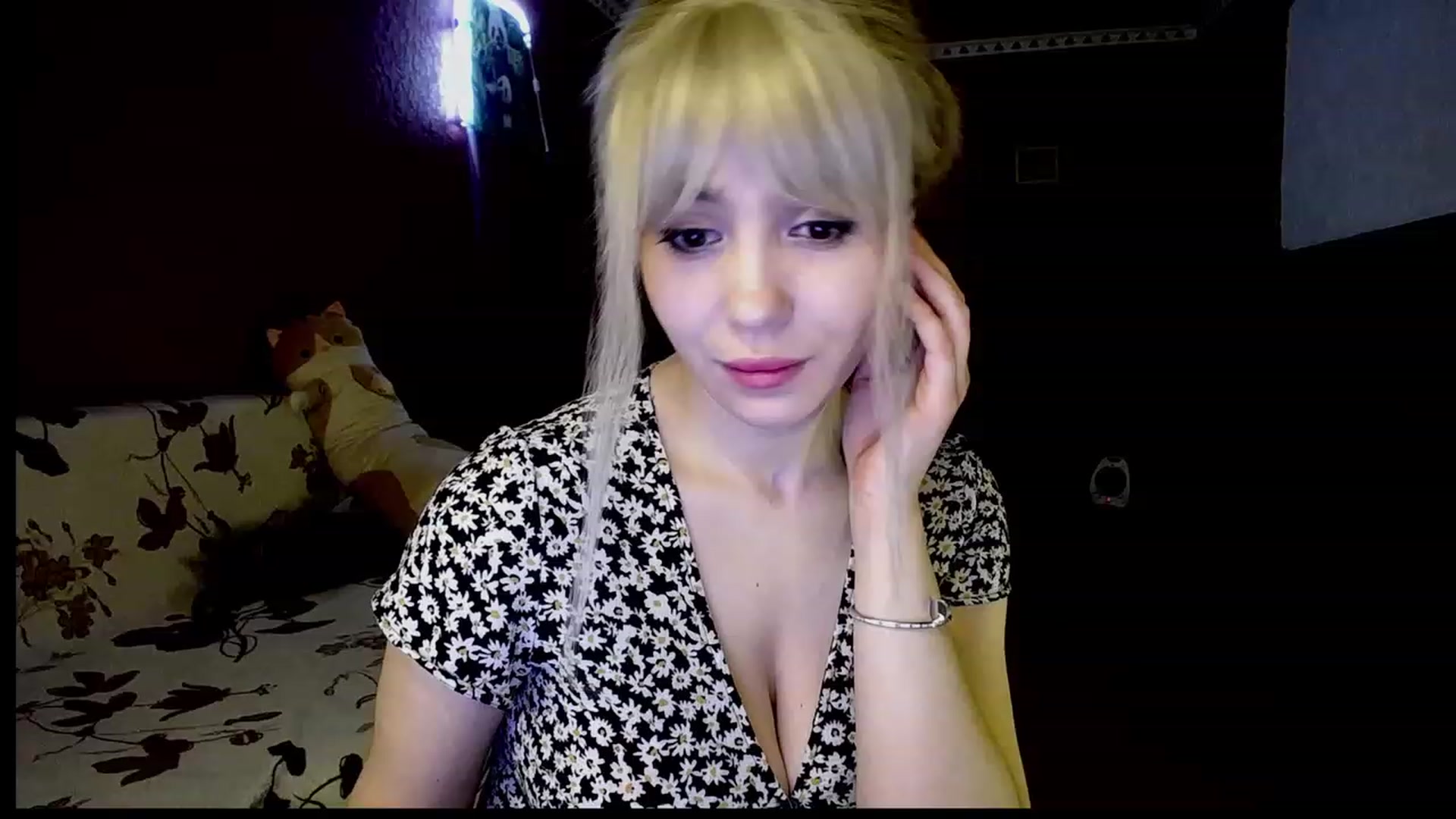 Gallery image thumbnail from GetRightMe's myfreecams stream on, 04/12/2023, 14:20 image 12 of 20