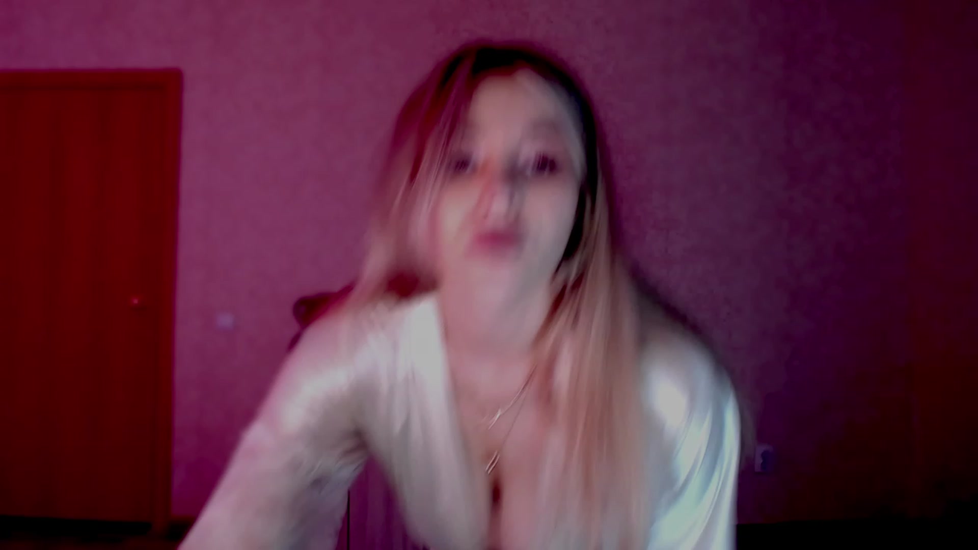 Gallery image thumbnail from GetRightMe's myfreecams stream on, 10/02/2023, 13:05 image 8 of 20
