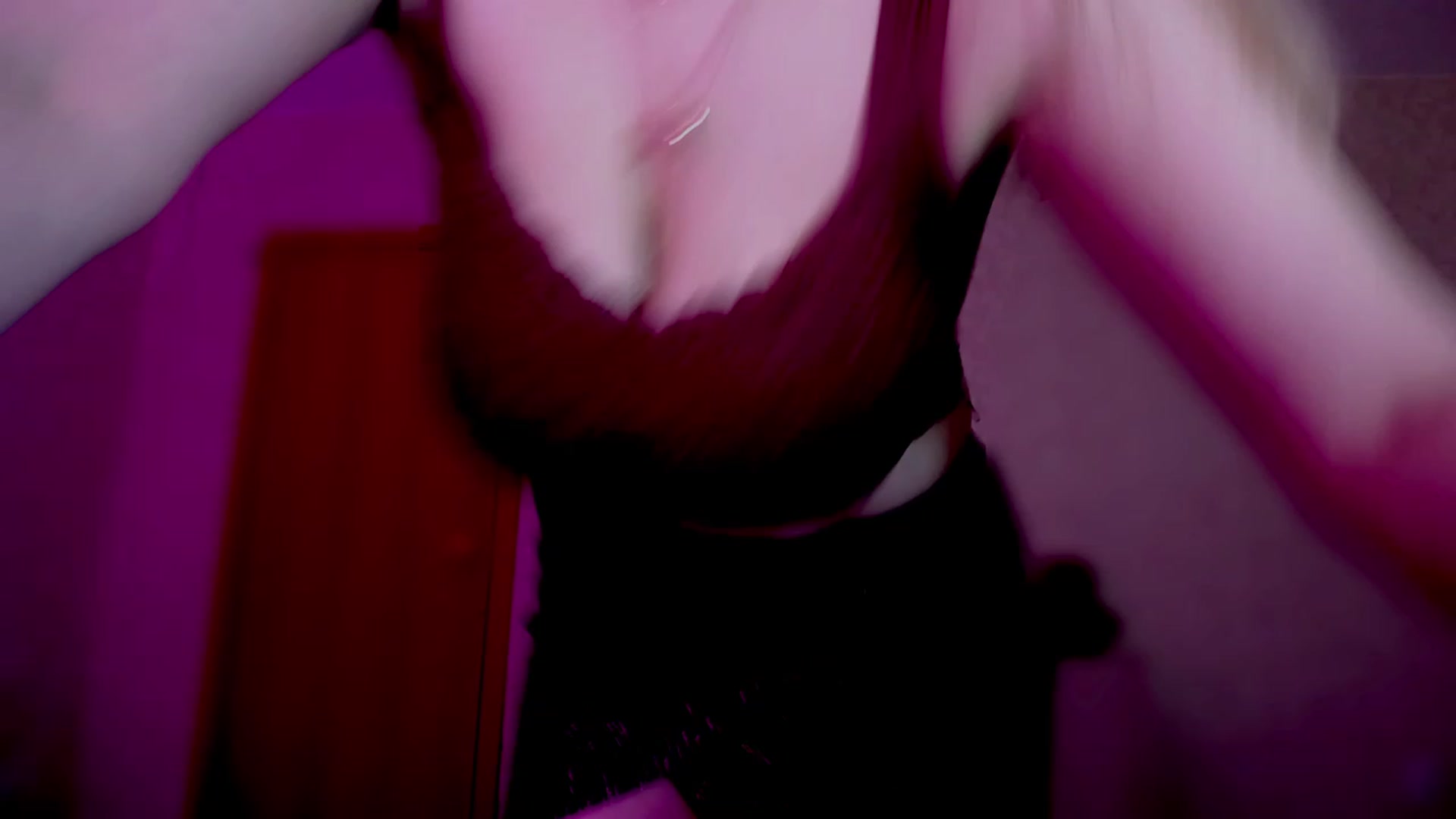 Gallery image thumbnail from GetRightMe's myfreecams stream on, 10/02/2023, 20:24 image 4 of 20