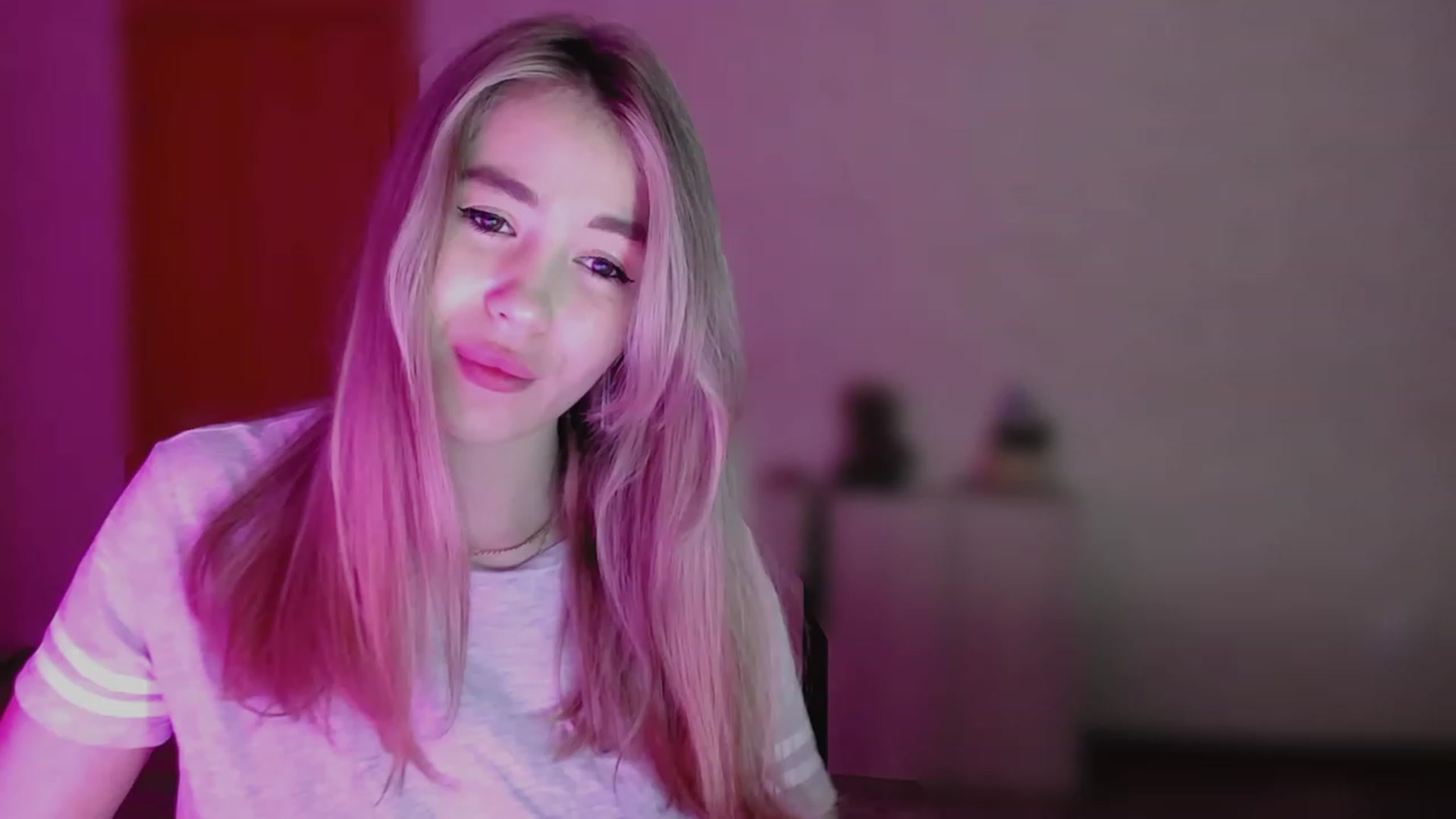 Gallery image thumbnail from GetRightMe's myfreecams stream on, 10/08/2023, 15:41 image 14 of 20