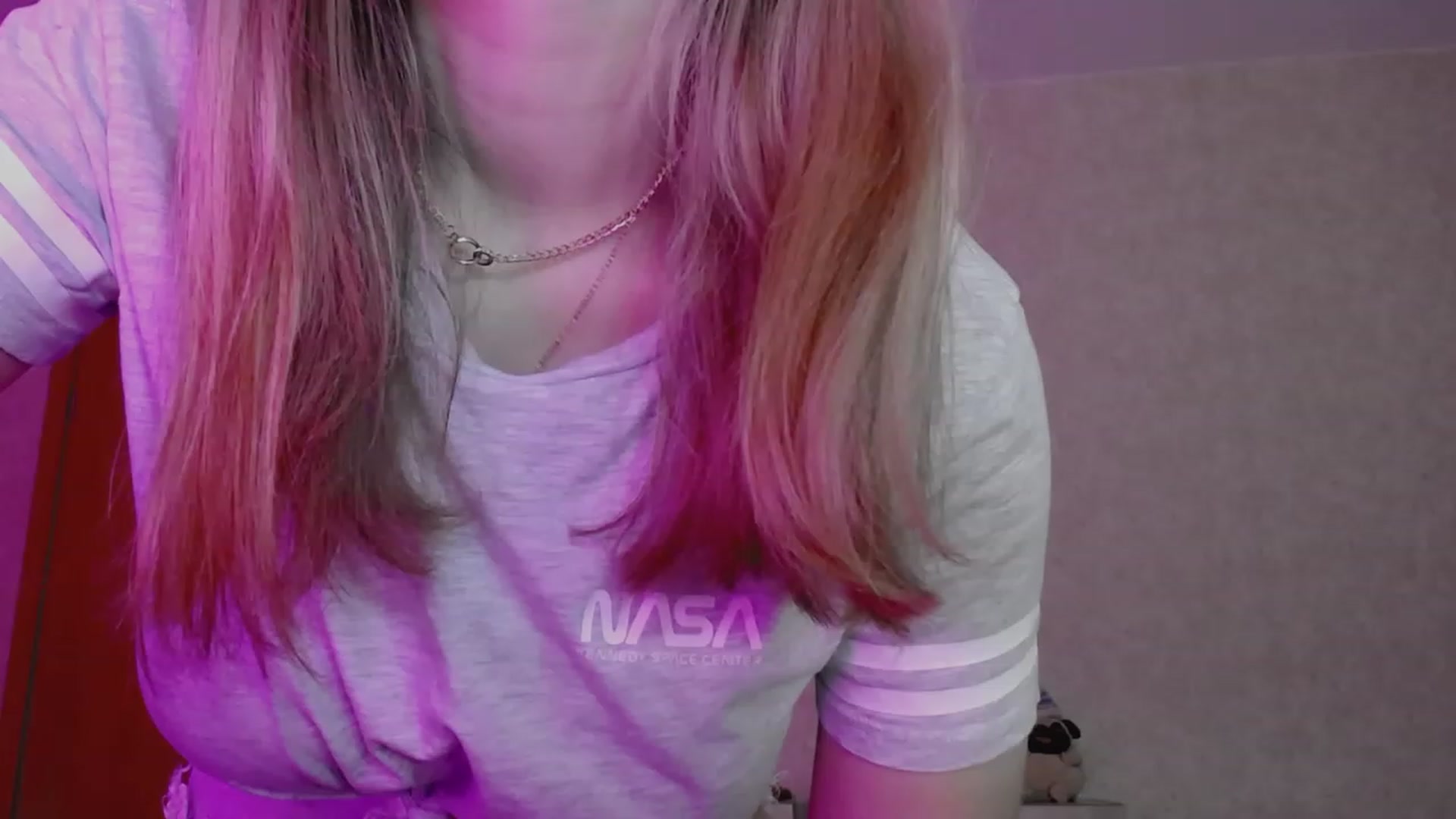 Gallery image thumbnail from GetRightMe's myfreecams stream on, 10/08/2023, 15:41 image 17 of 20