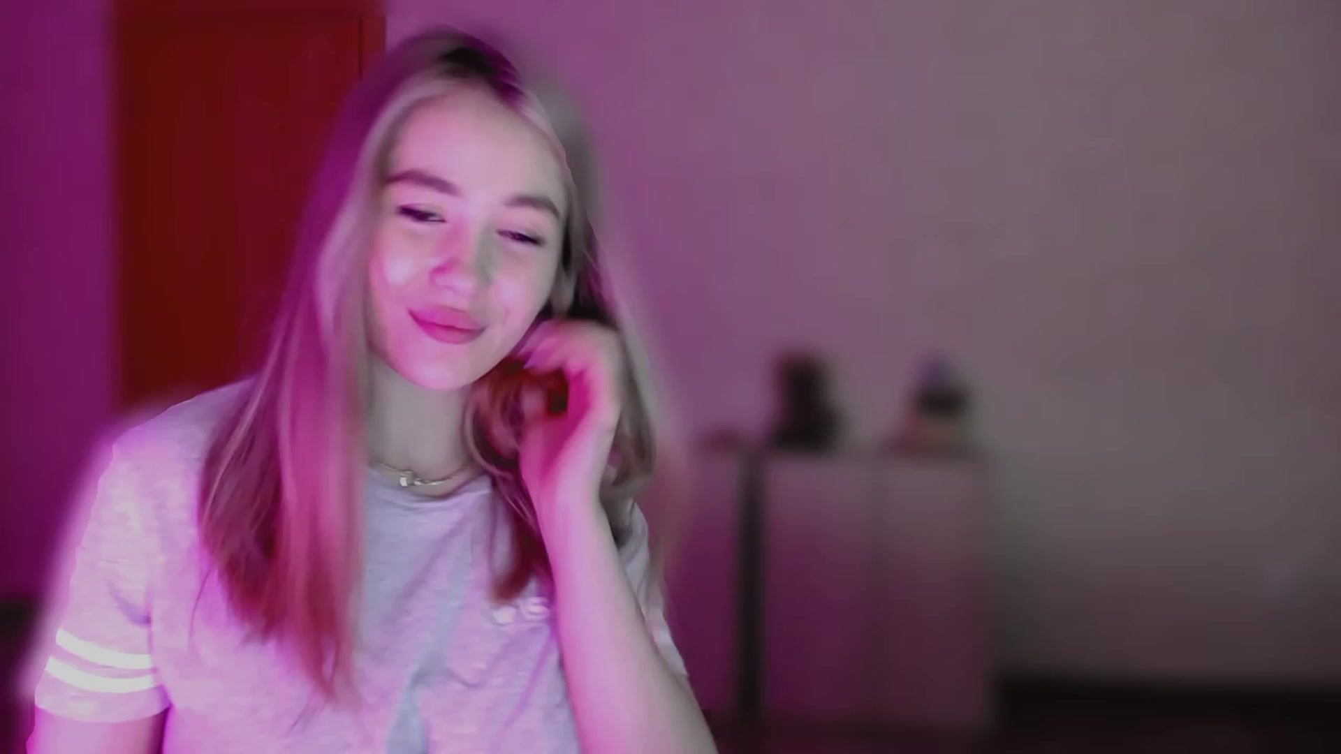 Gallery image thumbnail from GetRightMe's myfreecams stream on, 10/08/2023, 15:41 image 15 of 20