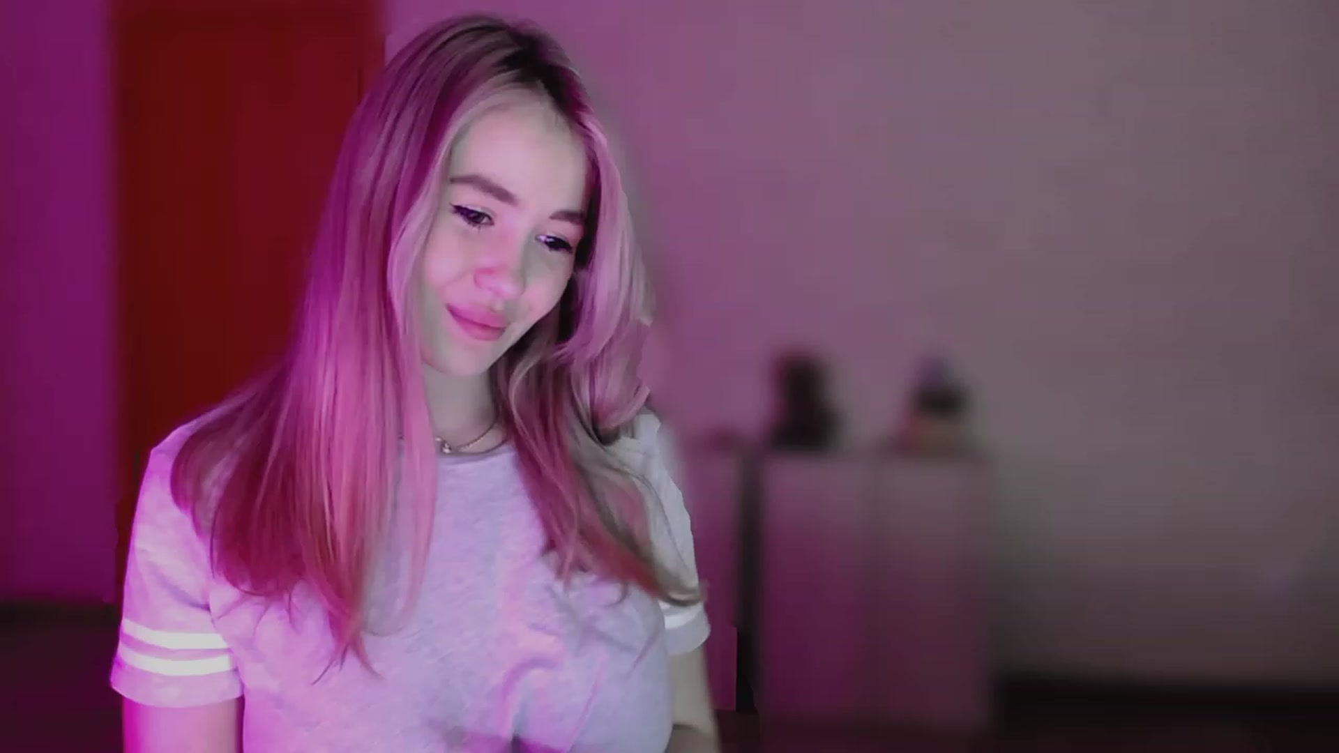 Gallery image thumbnail from GetRightMe's myfreecams stream on, 10/08/2023, 15:41 image 13 of 20