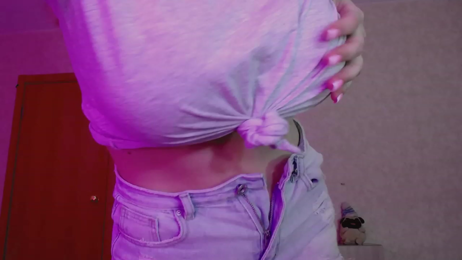 Gallery image thumbnail from GetRightMe's myfreecams stream on, 10/08/2023, 15:41 image 20 of 20