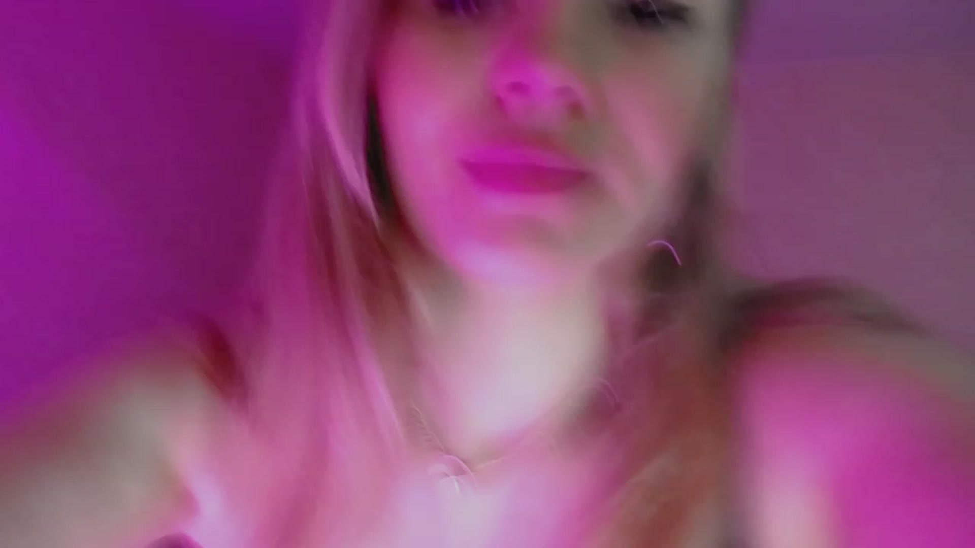 Gallery image thumbnail from GetRightMe's myfreecams stream on, 10/08/2023, 16:51 image 2 of 20