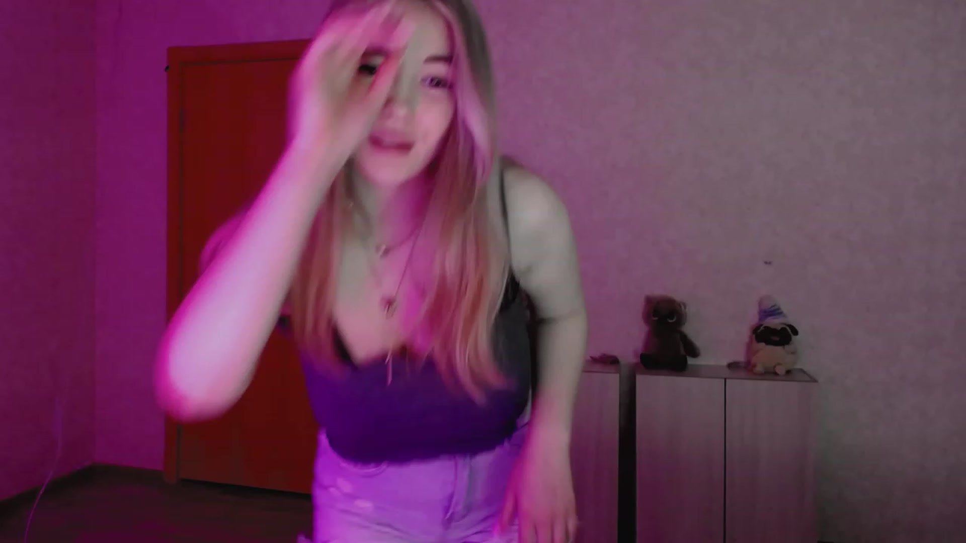 Gallery image thumbnail from GetRightMe's myfreecams stream on, 10/08/2023, 16:51 image 6 of 20