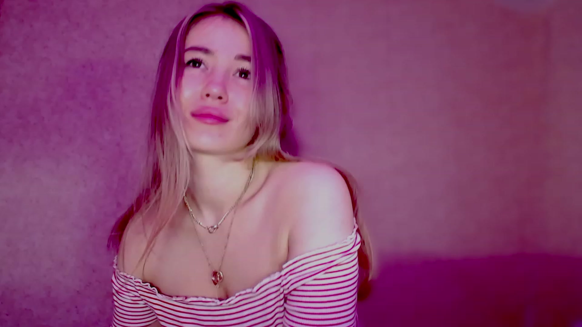 Gallery image thumbnail from GetRightMe's myfreecams stream on, 10/09/2023, 07:35 image 10 of 20