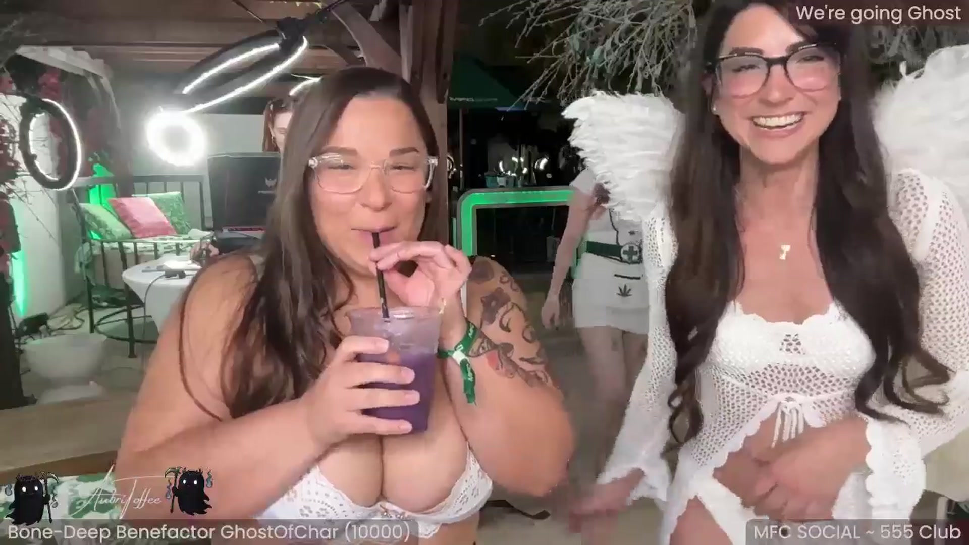 Gallery image thumbnail from GhostOfAubri's myfreecams stream on, 10/07/2025, 04:14 image 5 of 20