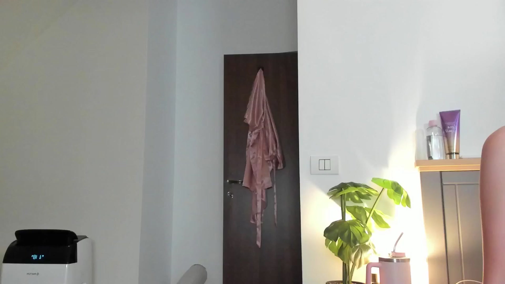 Gallery image thumbnail from GiaBlu's myfreecams stream on, 06/23/2025, 22:11 image 1 of 20