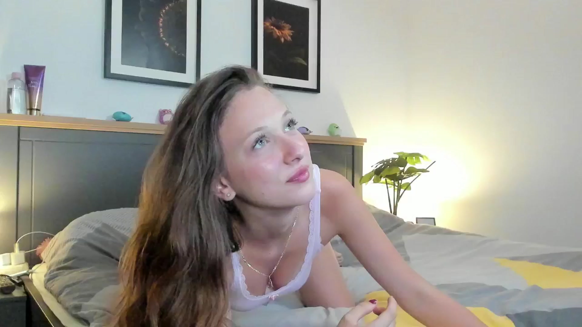 Gallery image thumbnail from GiaBlu's myfreecams stream on, 06/24/2025, 15:40 image 4 of 20
