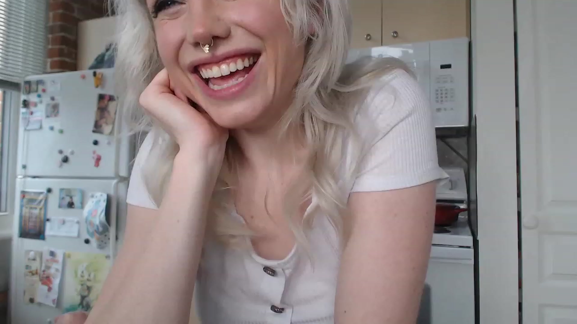 Gallery image thumbnail from GiaGeorge25's myfreecams stream on, 05/30/2023, 14:38 image 16 of 20
