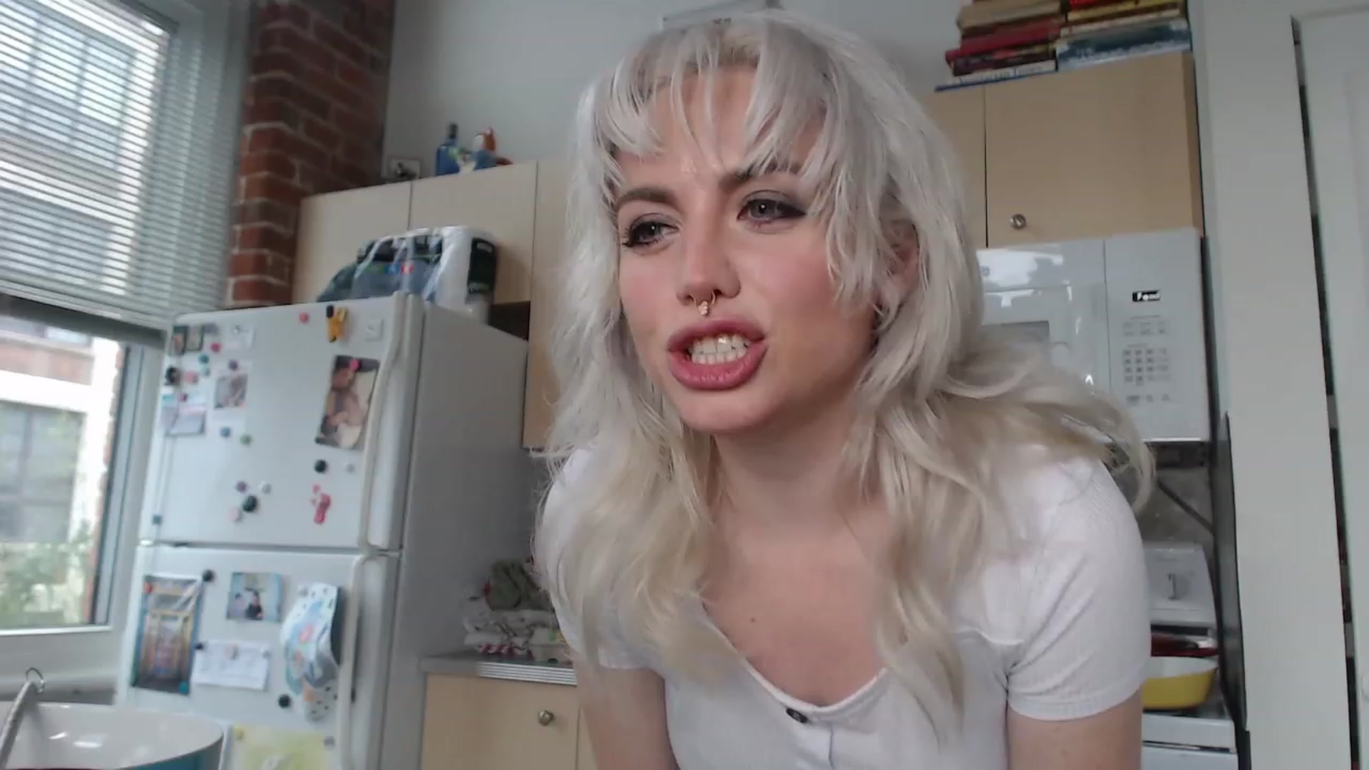 Gallery image thumbnail from GiaGeorge25's myfreecams stream on, 05/30/2023, 14:38 image 13 of 20