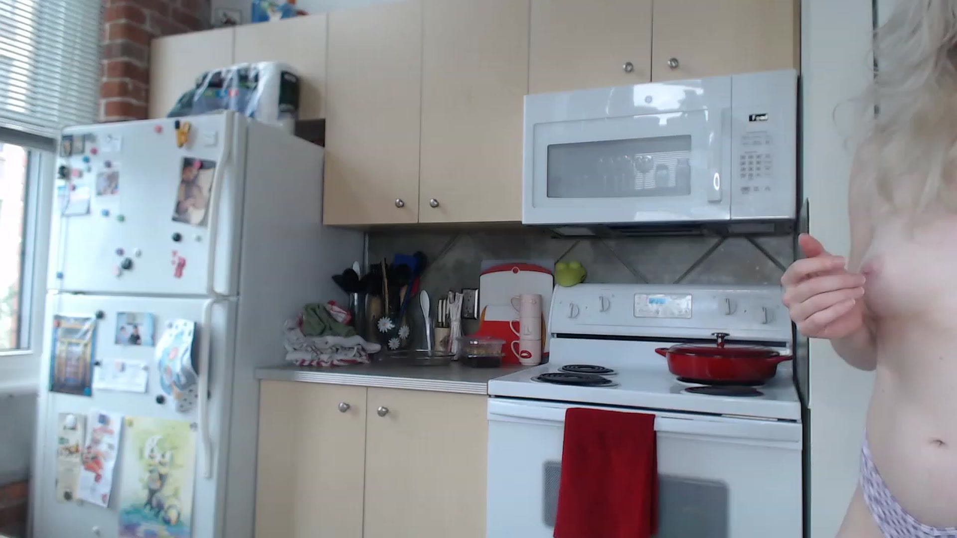 Gallery image thumbnail from GiaGeorge25's myfreecams stream on, 05/30/2023, 15:10 image 7 of 20