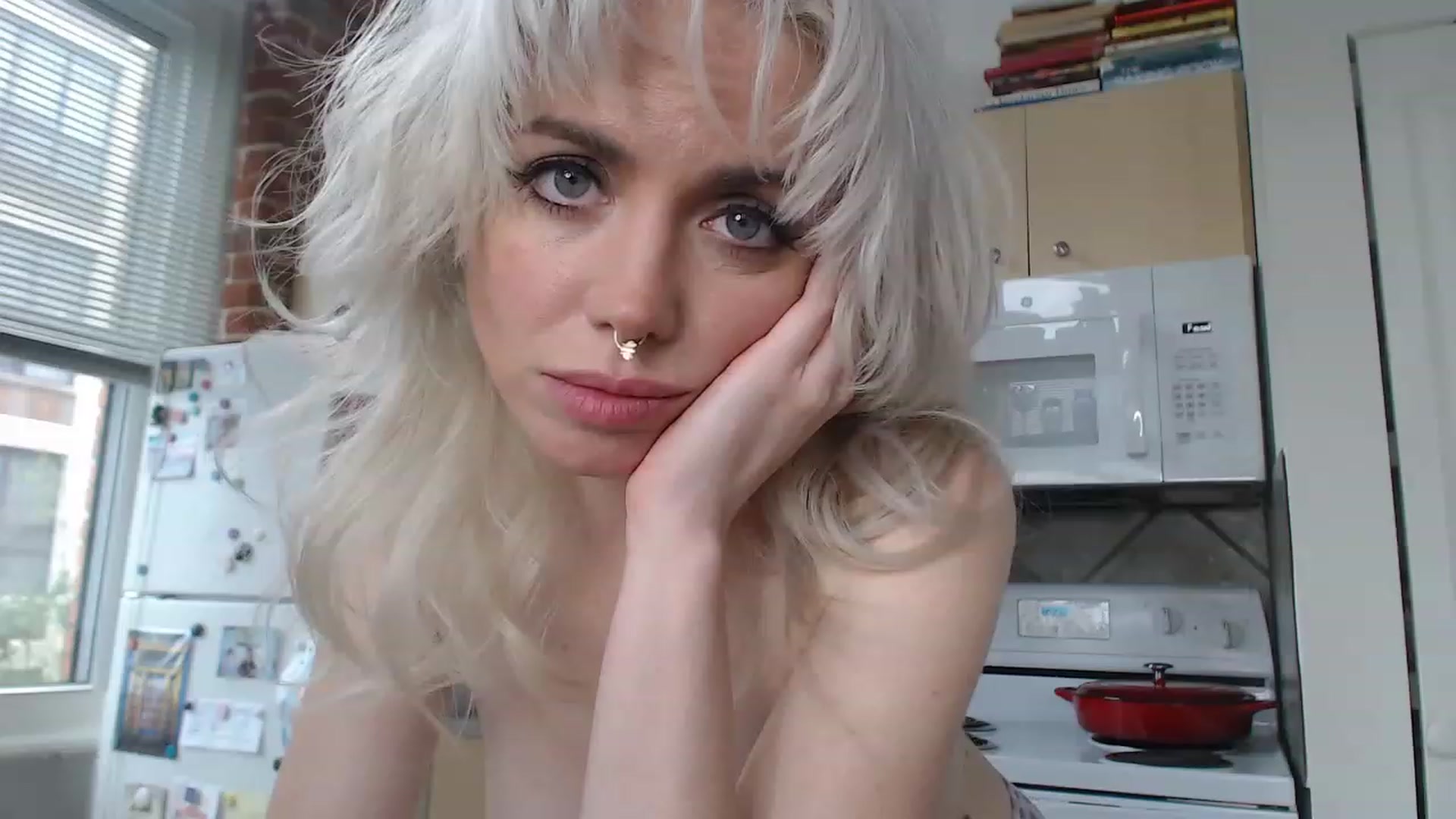 Gallery image thumbnail from GiaGeorge25's myfreecams stream on, 05/30/2023, 15:10 image 9 of 20