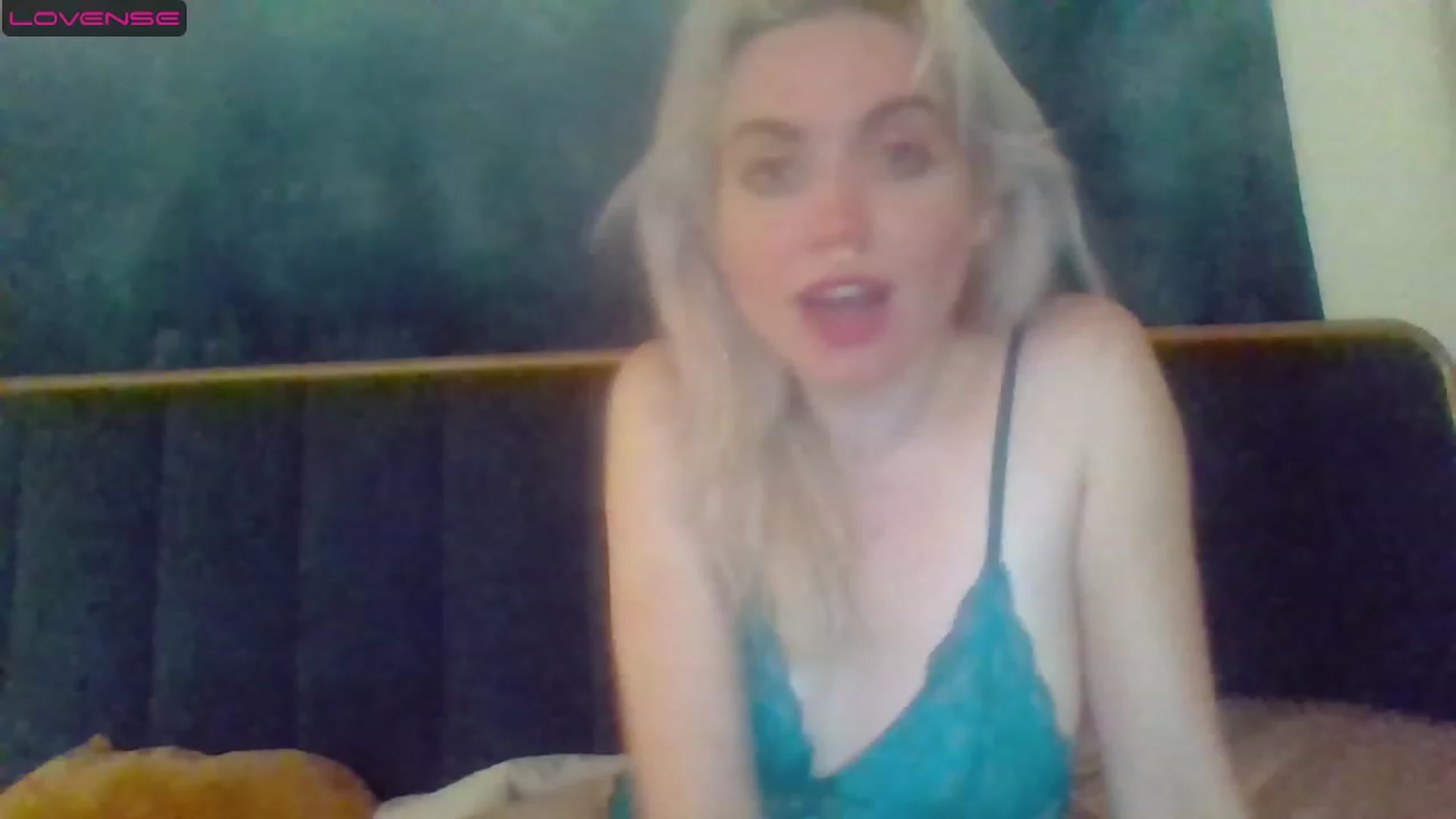 Gallery image thumbnail from GiaGeorge25's myfreecams stream on, 08/11/2023, 02:19 image 12 of 20
