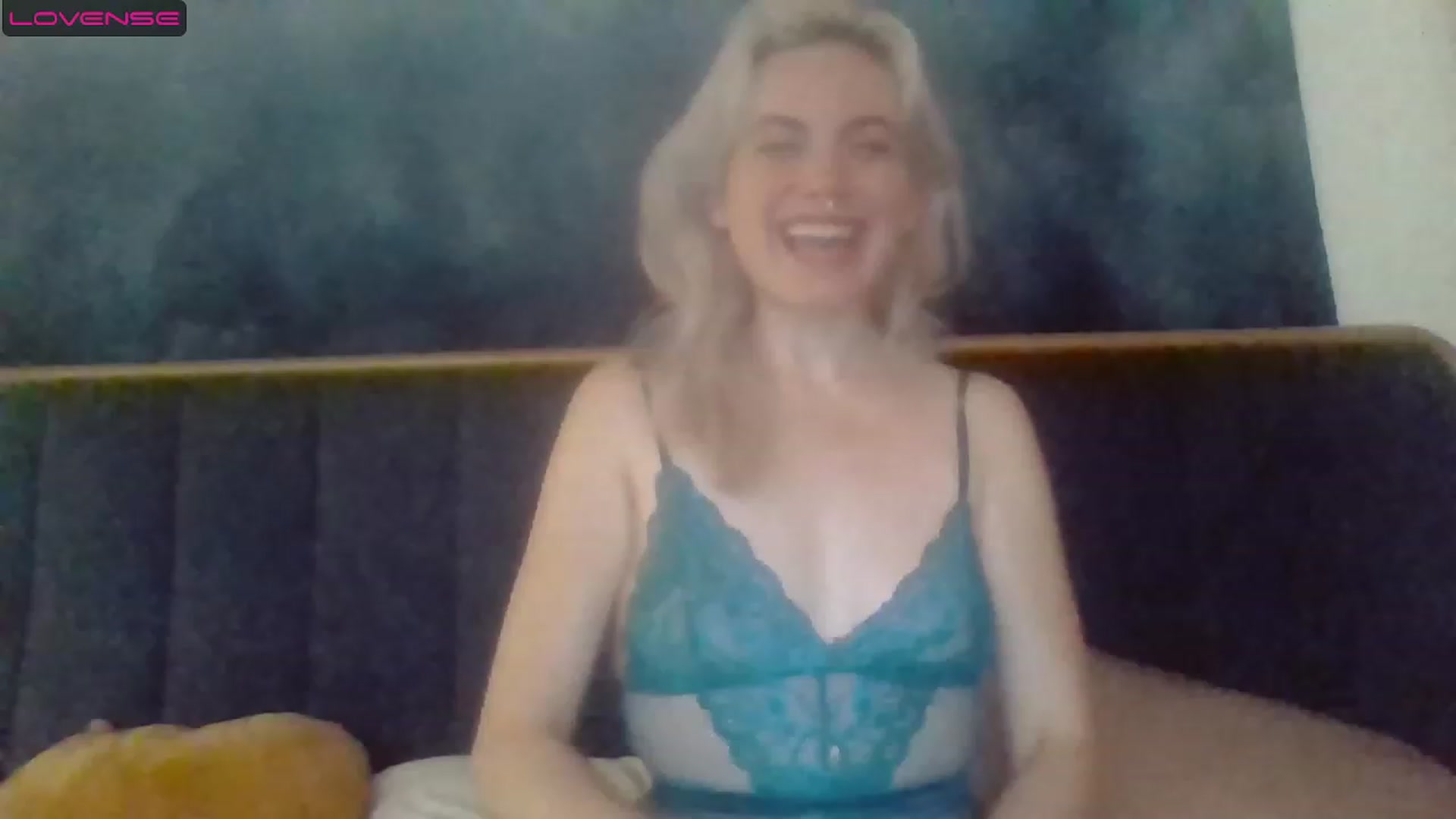 Gallery image thumbnail from GiaGeorge25's myfreecams stream on, 08/11/2023, 02:19 image 1 of 20