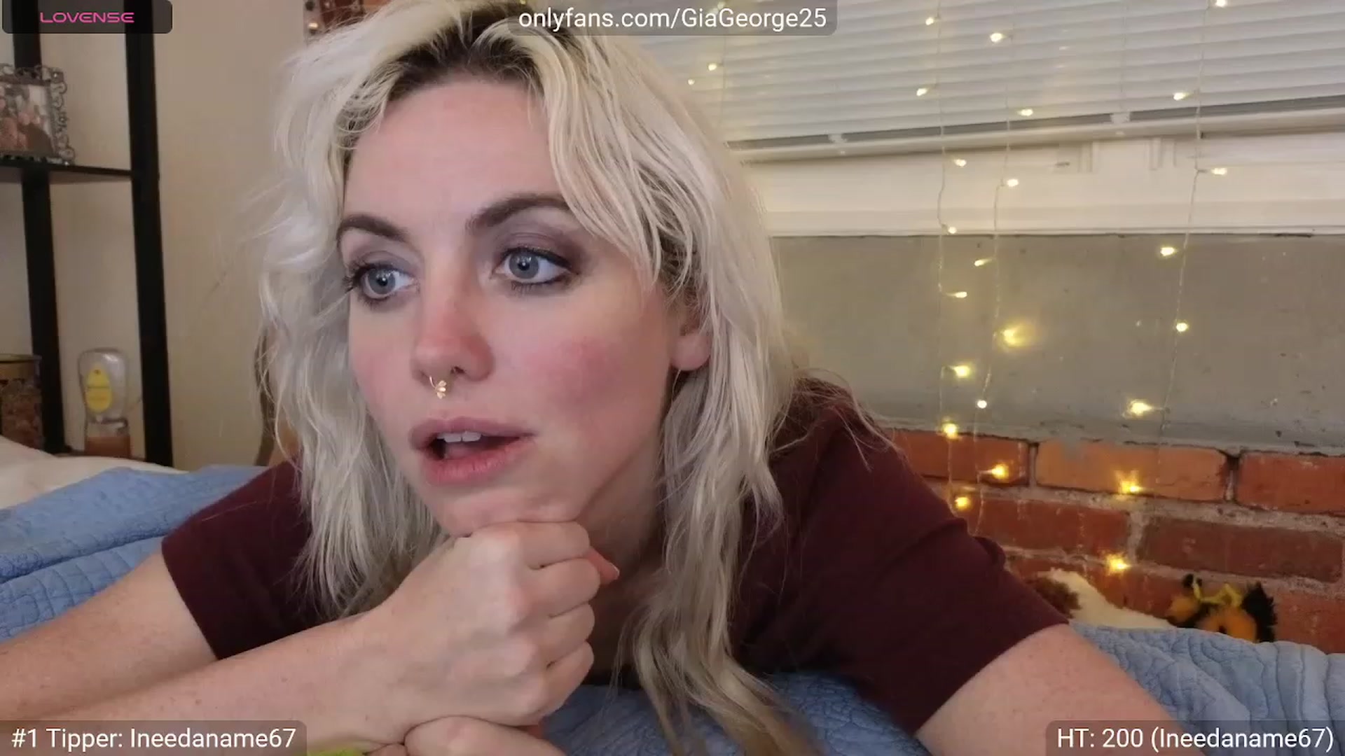 Gallery image thumbnail from GiaGeorge25's myfreecams stream on, 08/31/2023, 02:07 image 10 of 20