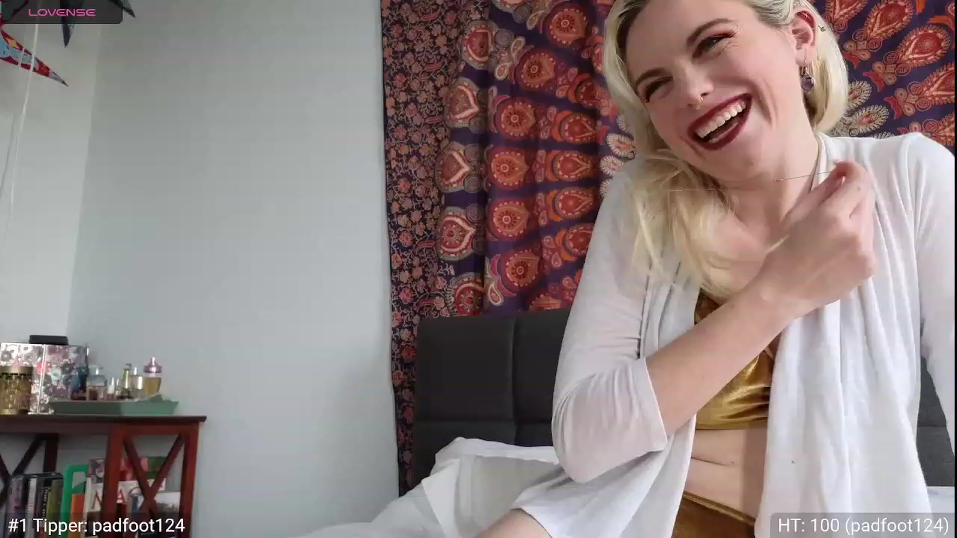 Gallery image thumbnail from GiaGeorge25's myfreecams stream on, 12/16/2023, 20:01 image 14 of 20
