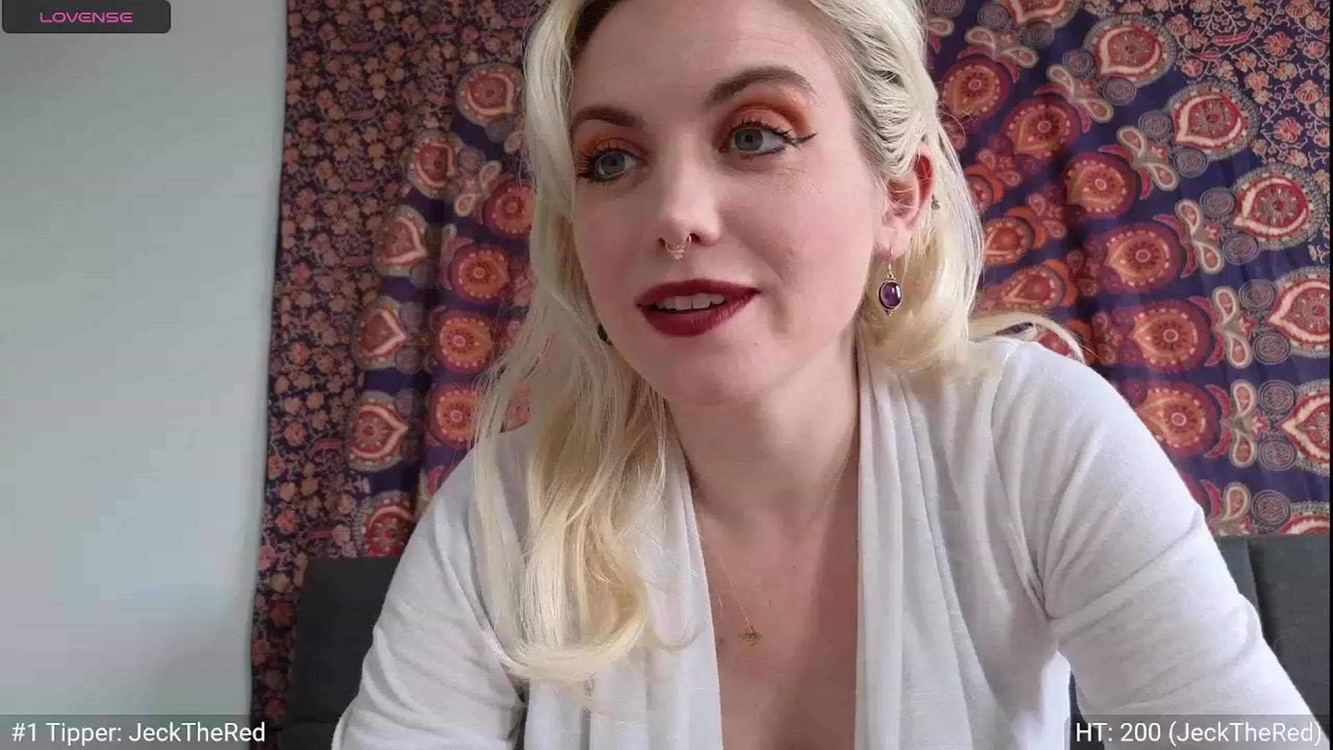 Gallery image thumbnail from GiaGeorge25's myfreecams stream on, 12/16/2023, 20:01 image 18 of 20