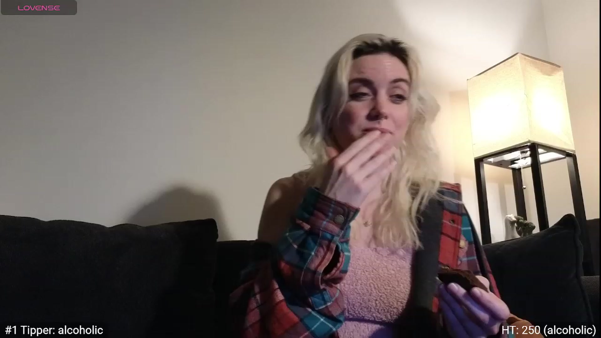Gallery image thumbnail from GiaGeorge25's myfreecams stream on, 12/26/2023, 08:03 image 5 of 20