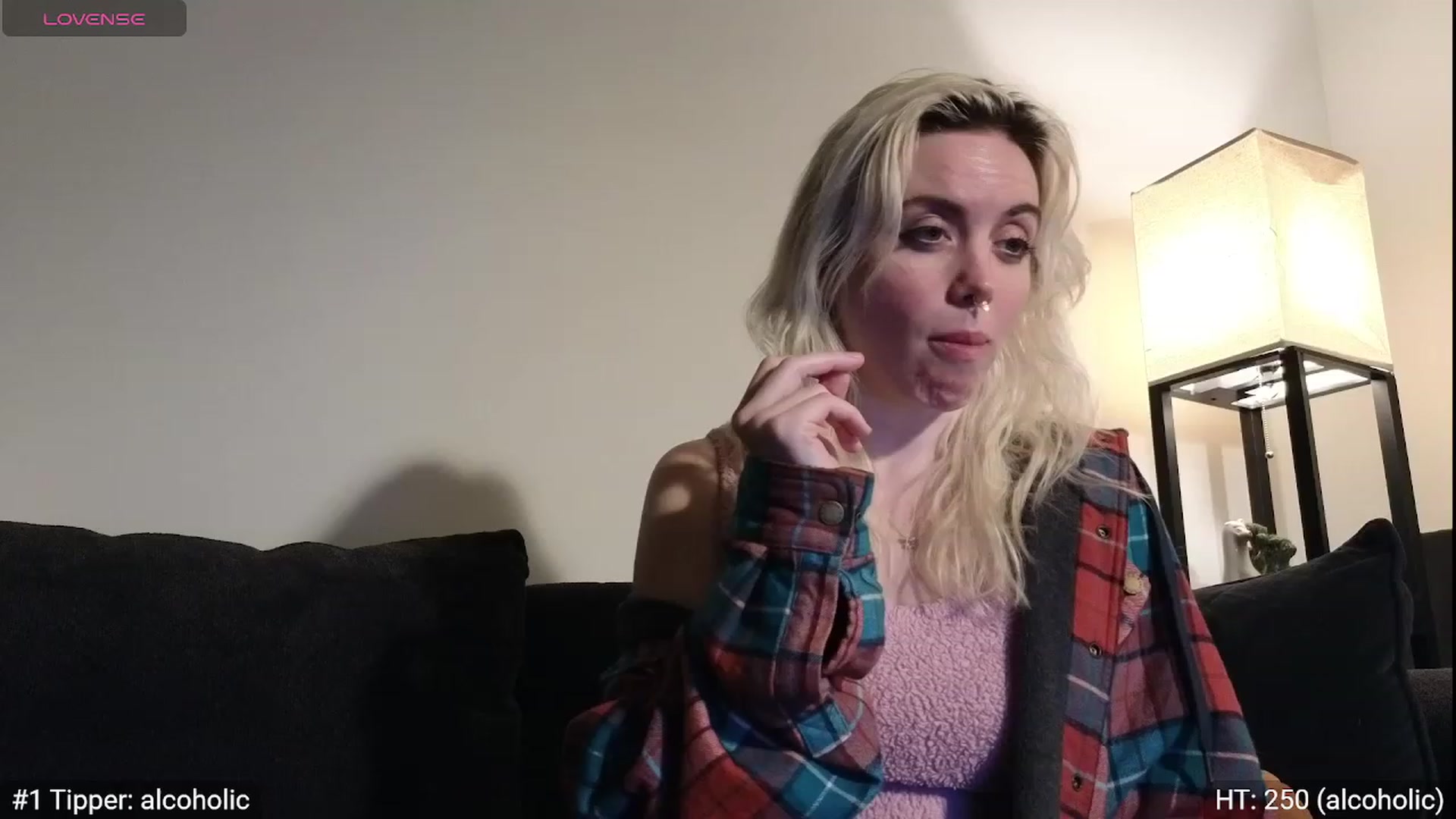 Gallery image thumbnail from GiaGeorge25's myfreecams stream on, 12/26/2023, 08:03 image 6 of 20