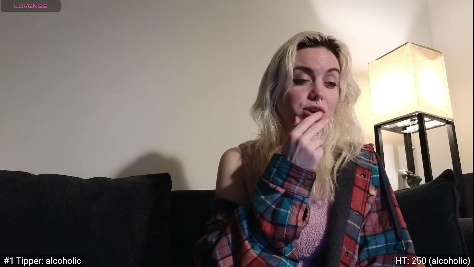 Gallery image thumbnail from GiaGeorge25's myfreecams stream on, 12/26/2023, 08:03 image 7 of 20