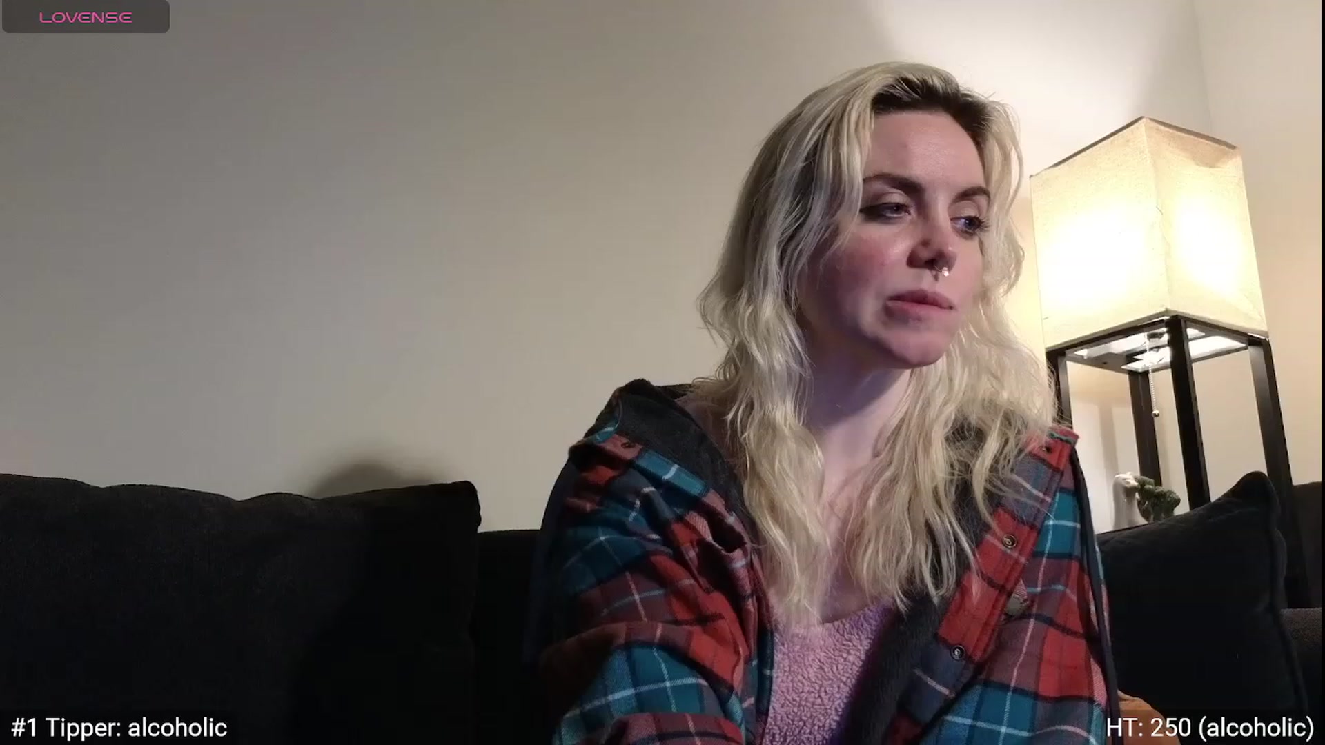 Gallery image thumbnail from GiaGeorge25's myfreecams stream on, 12/26/2023, 08:03 image 12 of 20