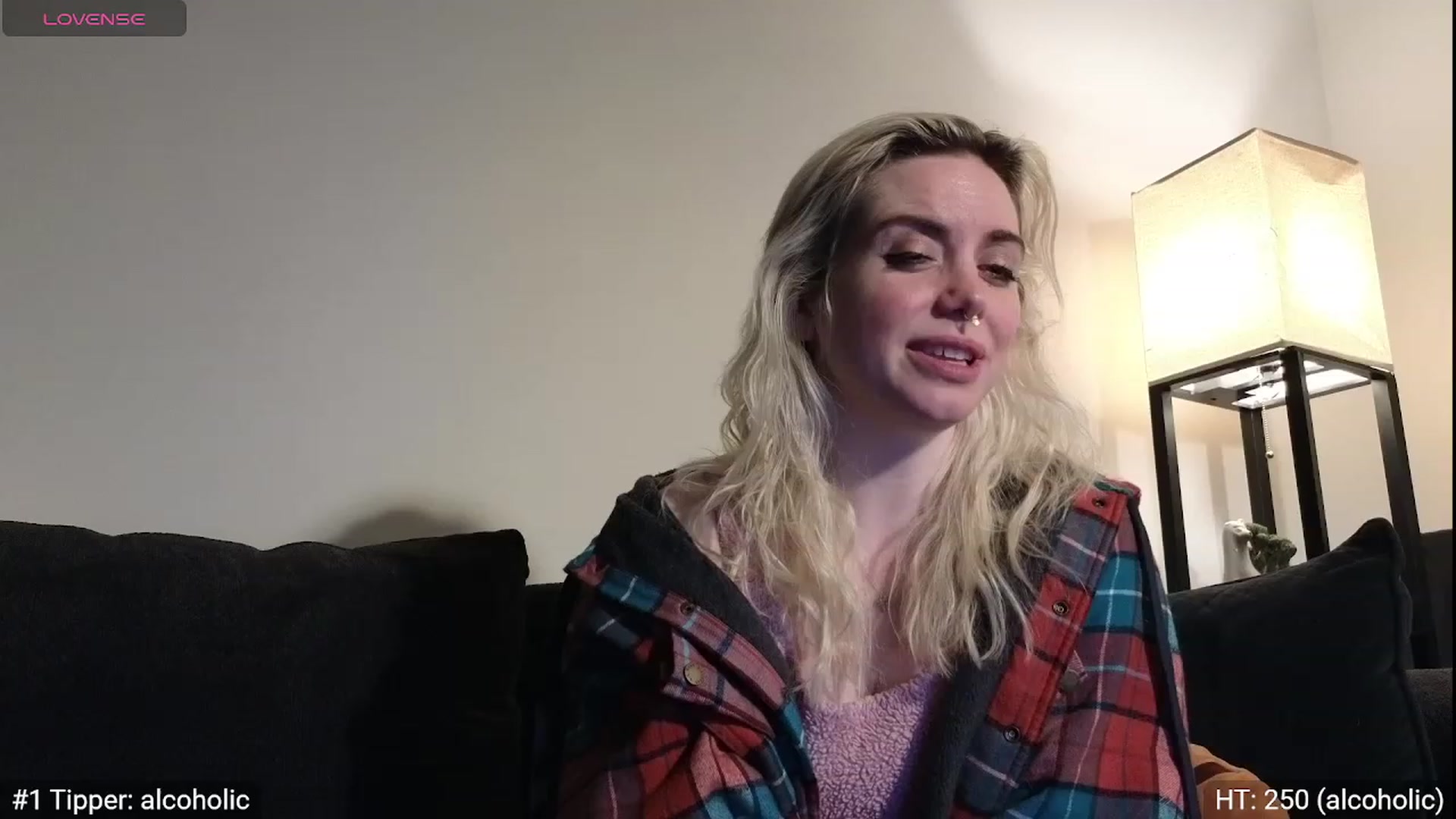 Gallery image thumbnail from GiaGeorge25's myfreecams stream on, 12/26/2023, 08:03 image 16 of 20