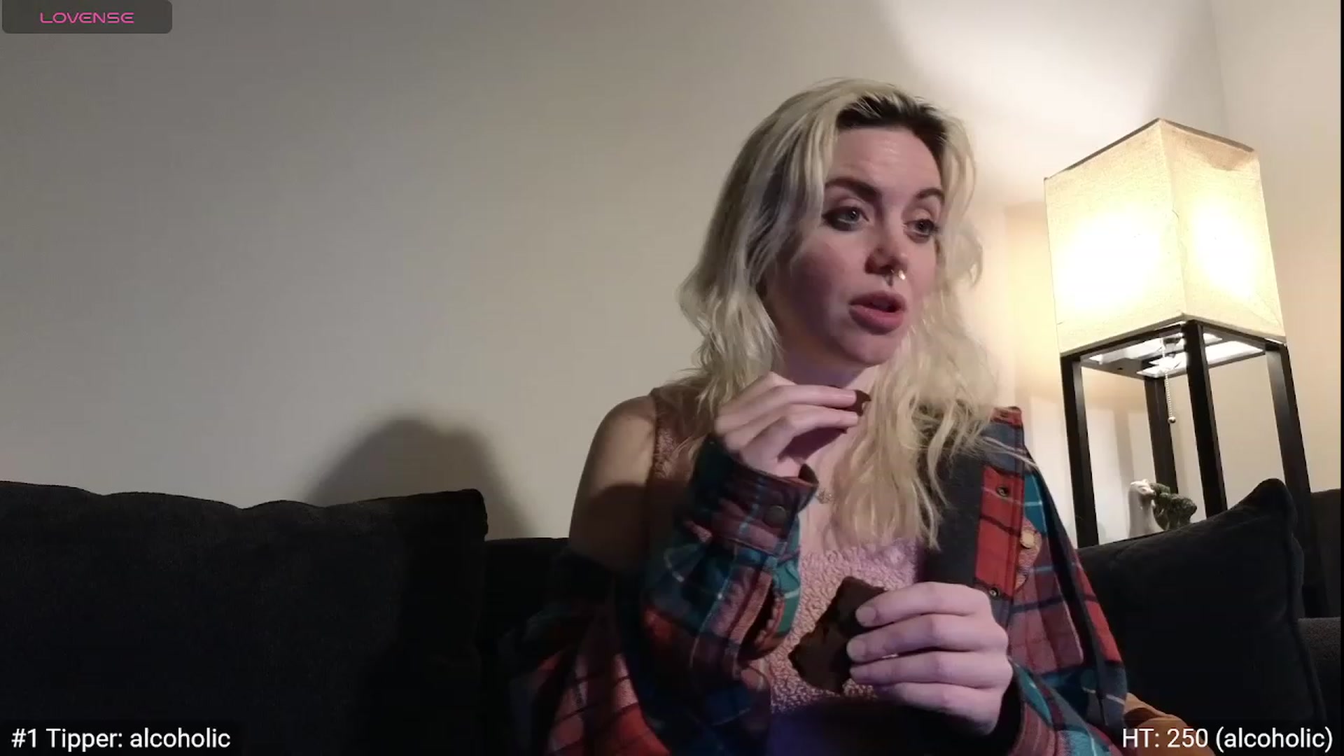 Gallery image thumbnail from GiaGeorge25's myfreecams stream on, 12/26/2023, 08:03 image 3 of 20