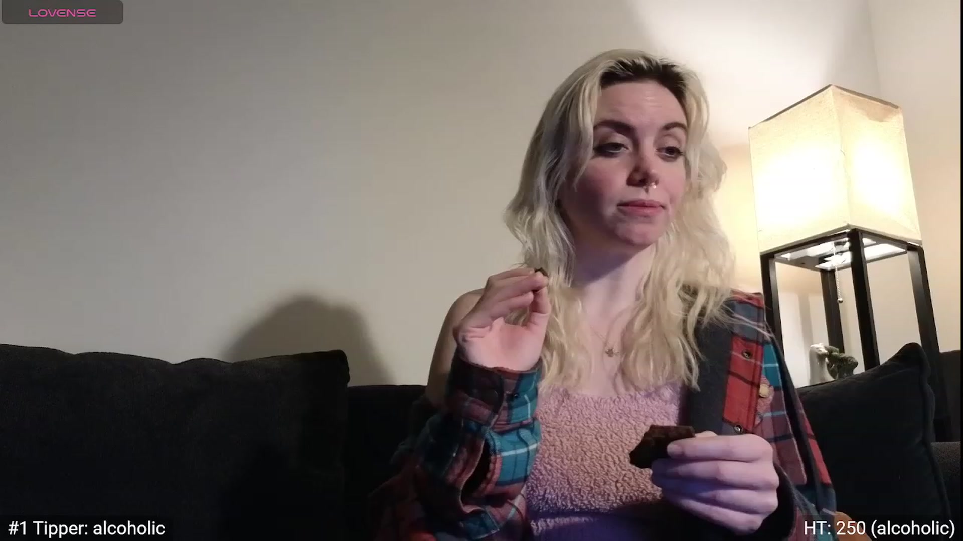Gallery image thumbnail from GiaGeorge25's myfreecams stream on, 12/26/2023, 08:03 image 4 of 20