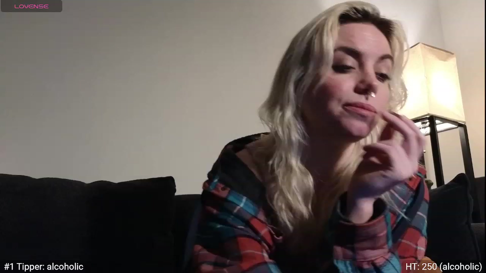 Gallery image thumbnail from GiaGeorge25's myfreecams stream on, 12/26/2023, 08:03 image 8 of 20
