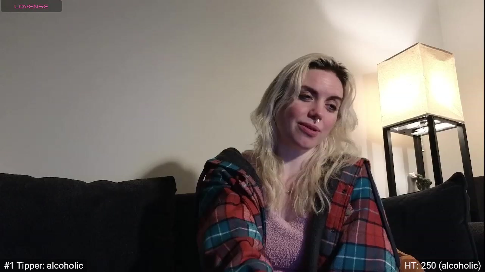 Gallery image thumbnail from GiaGeorge25's myfreecams stream on, 12/26/2023, 08:03 image 14 of 20
