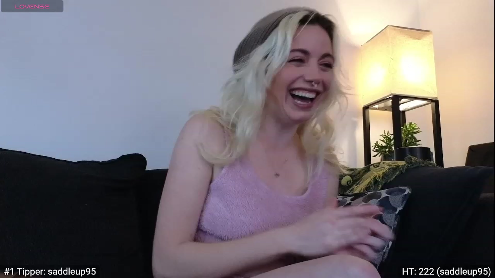 Gallery image thumbnail from GiaGeorge25's myfreecams stream on, 01/09/2024, 18:15 image 10 of 20