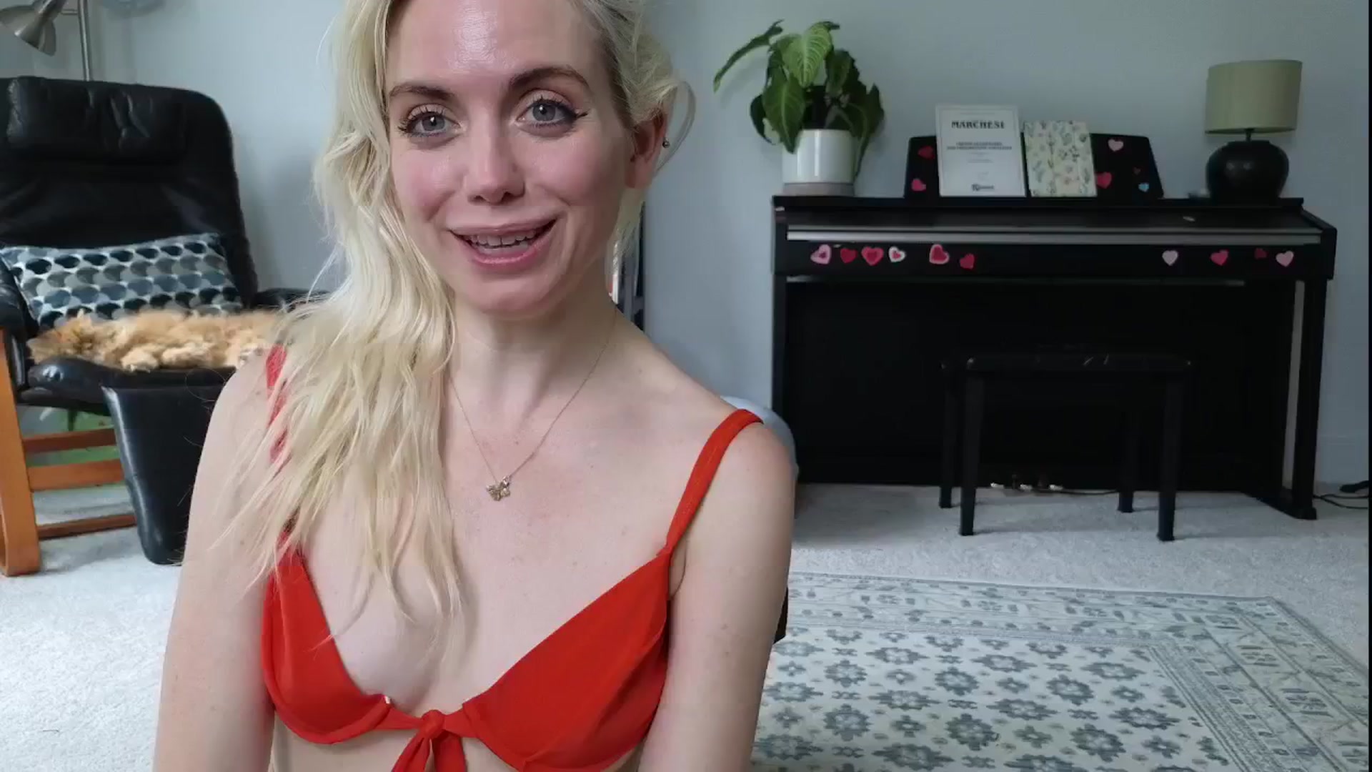 Gallery image thumbnail from GiaGeorge25's myfreecams stream on, 05/14/2024, 16:42 image 14 of 20