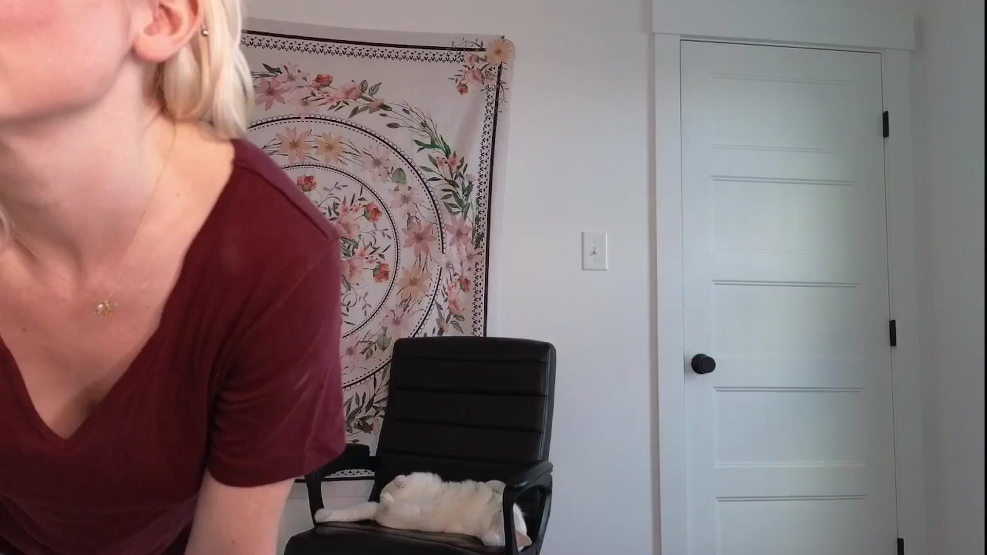 Gallery image thumbnail from GiaGeorge25's myfreecams stream on, 06/11/2024, 22:56 image 19 of 20