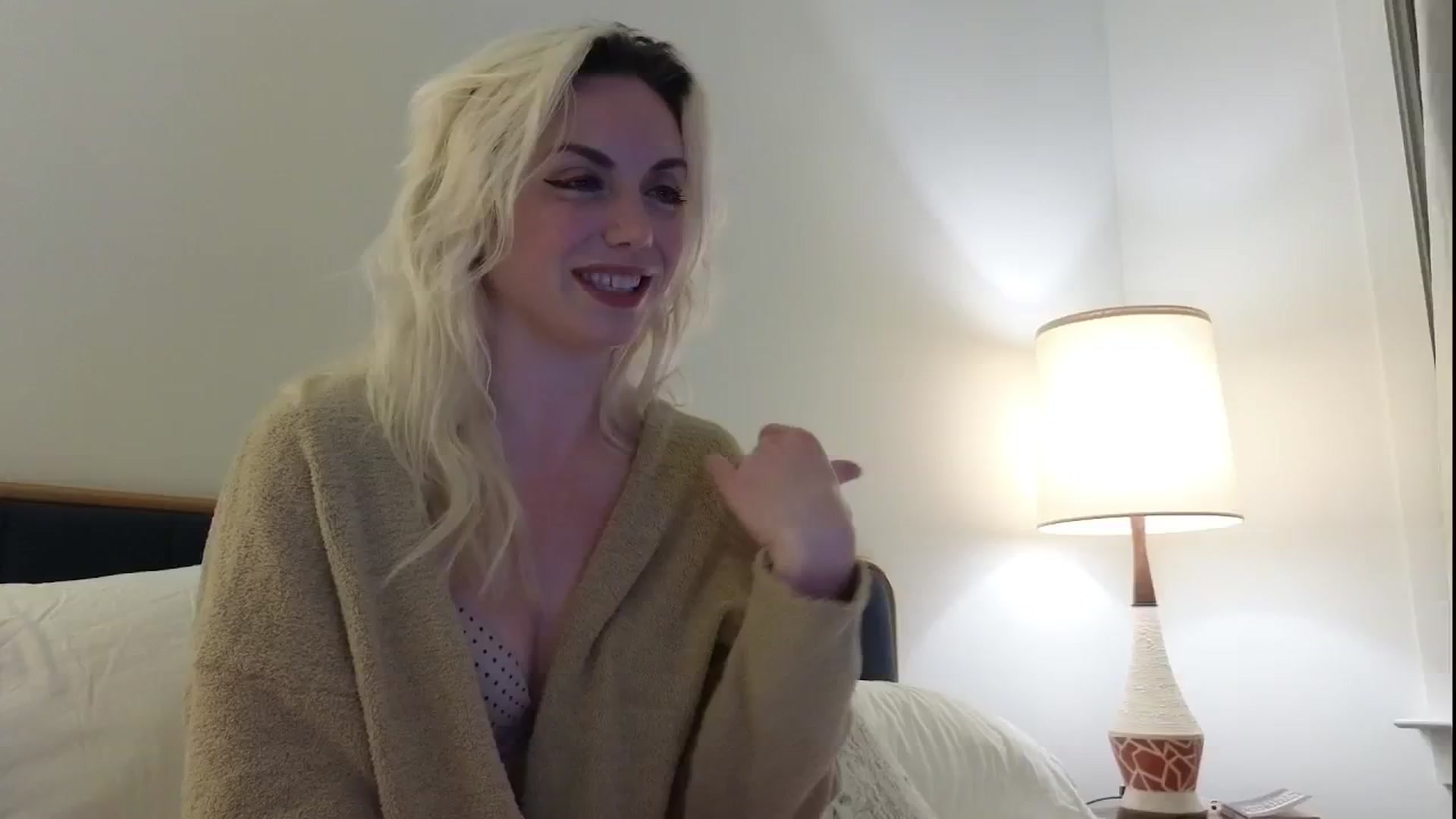 Gallery image thumbnail from GiaGeorge25's myfreecams stream on, 08/23/2024, 02:28 image 20 of 20