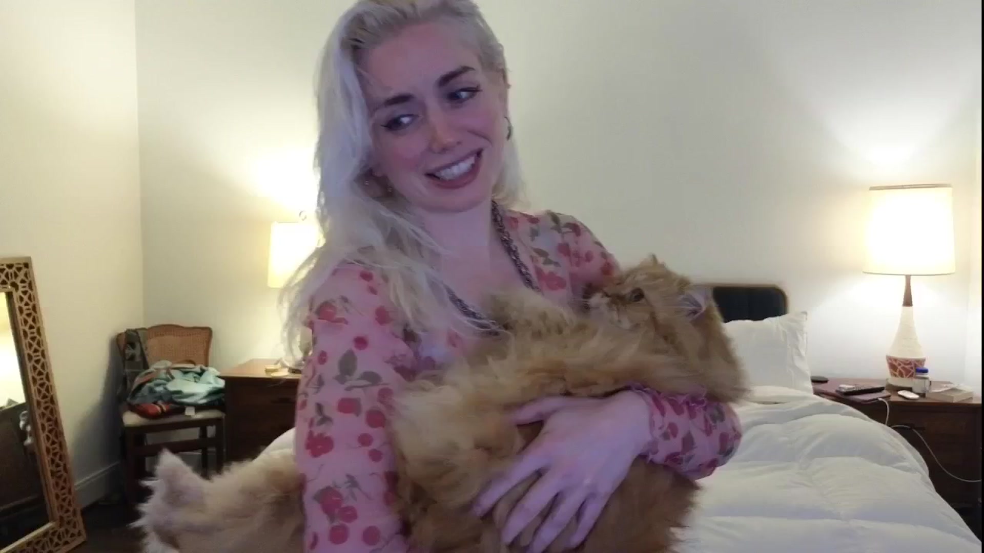 Gallery image thumbnail from GiaGeorge25's myfreecams stream on, 08/30/2024, 02:57 image 3 of 20